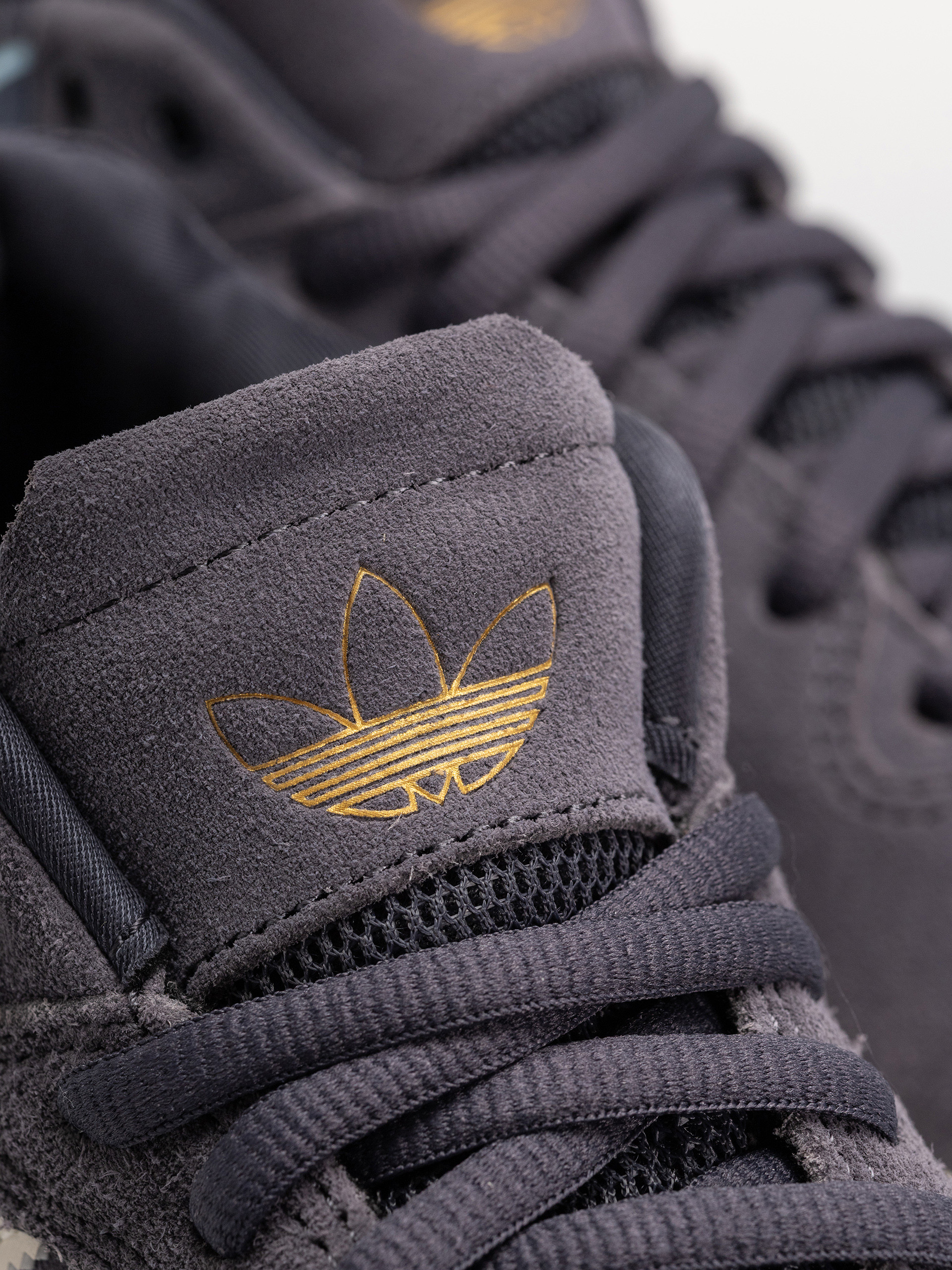 Topánky adidas Tyshawn (cwhite/clesky)