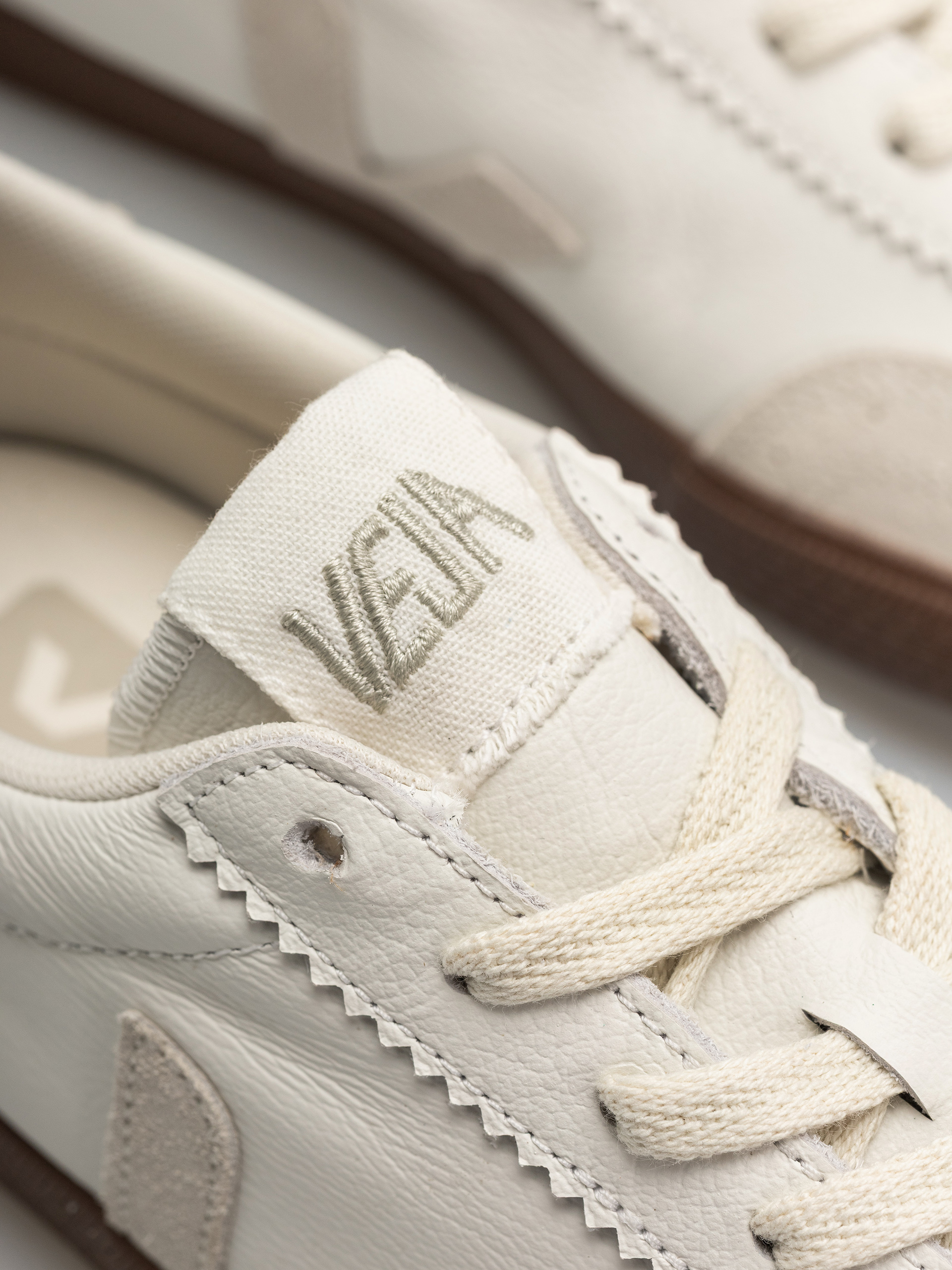 Topánky Veja Volley Wmn (white natural bark)