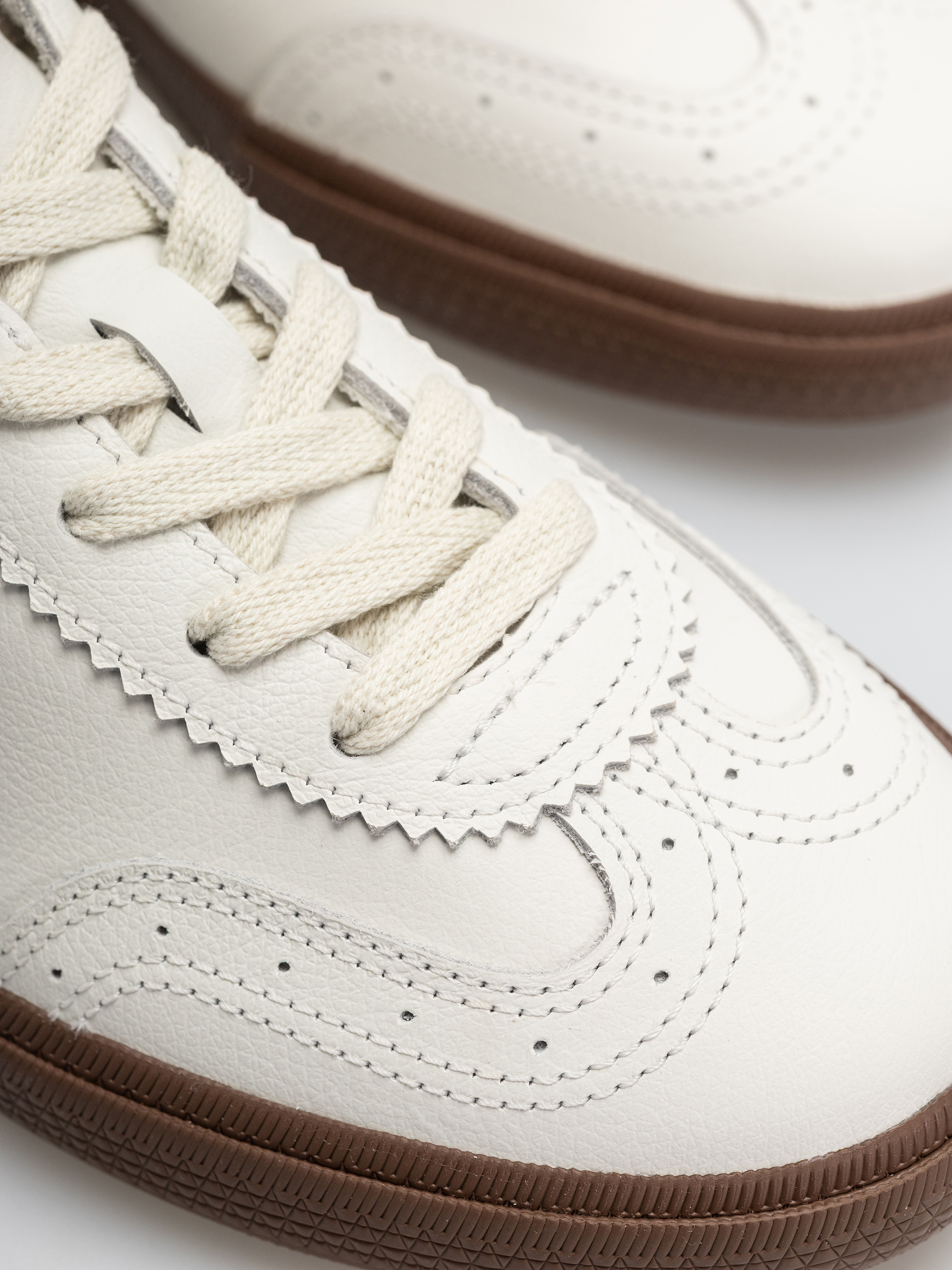 Topánky Veja Volley Wmn (white platine bark)