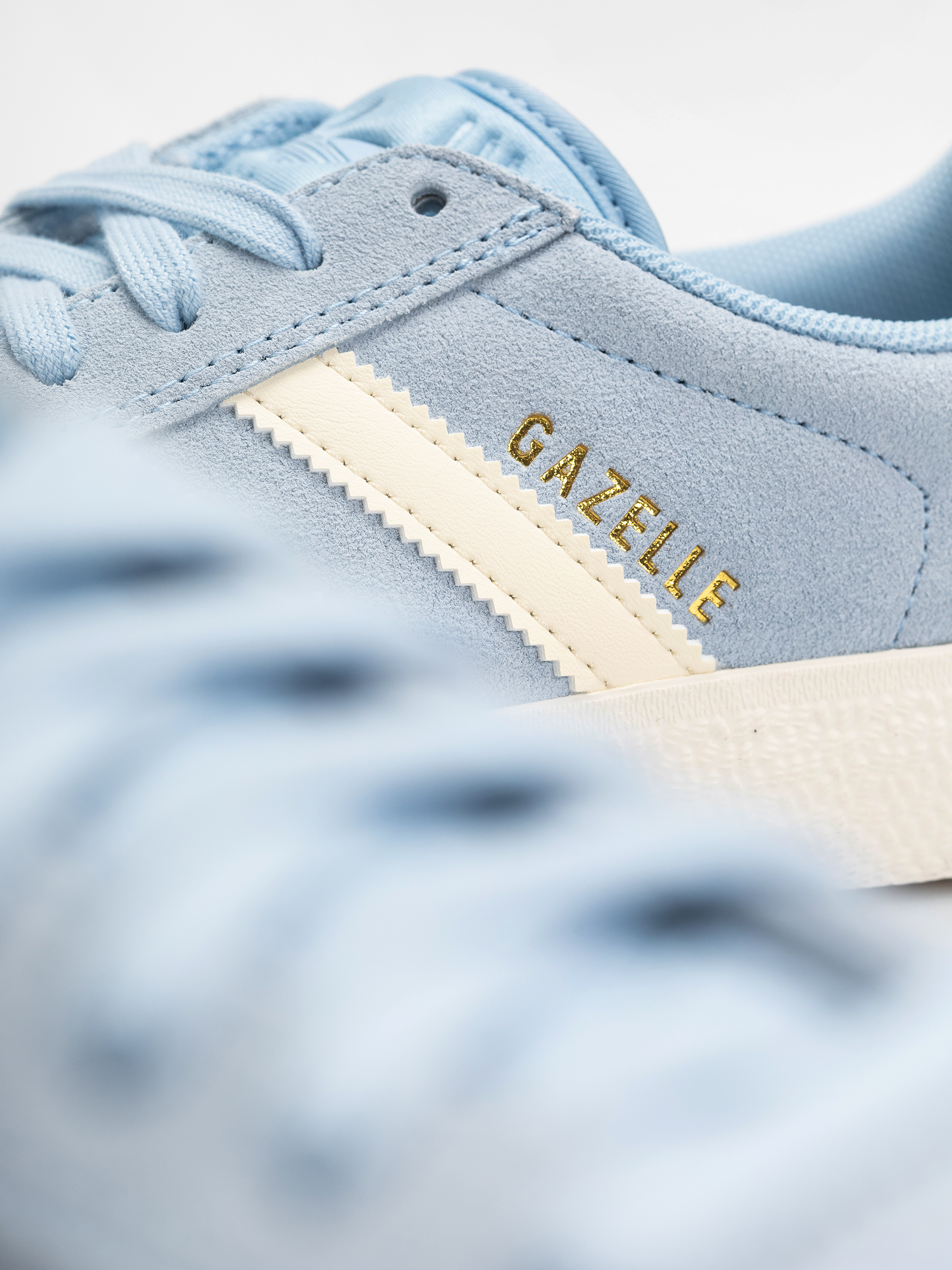 Topánky adidas Gazelle Adv (clesky/crewht/cwhite)