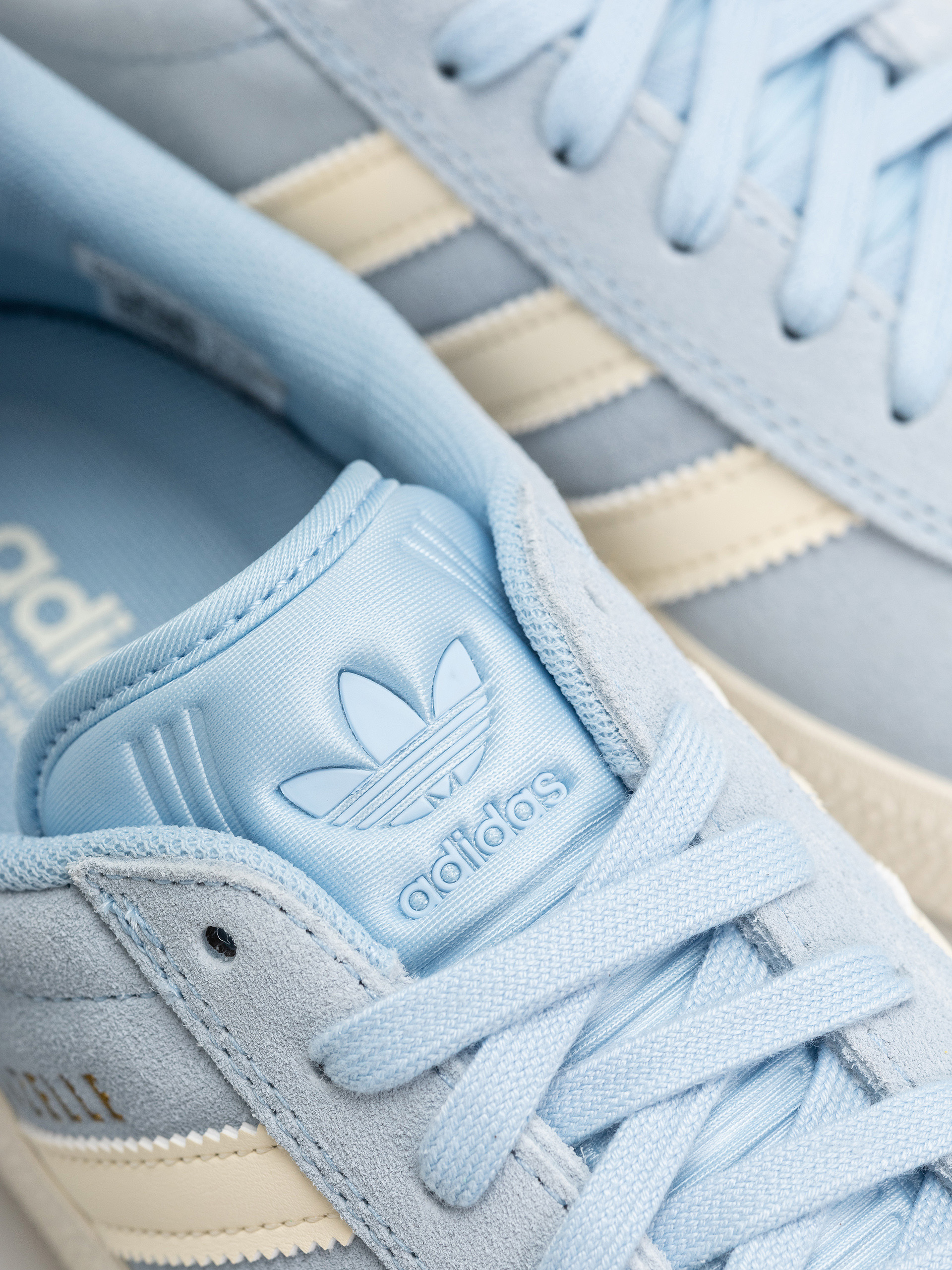 Topánky adidas Gazelle Adv (clesky/crewht/cwhite)