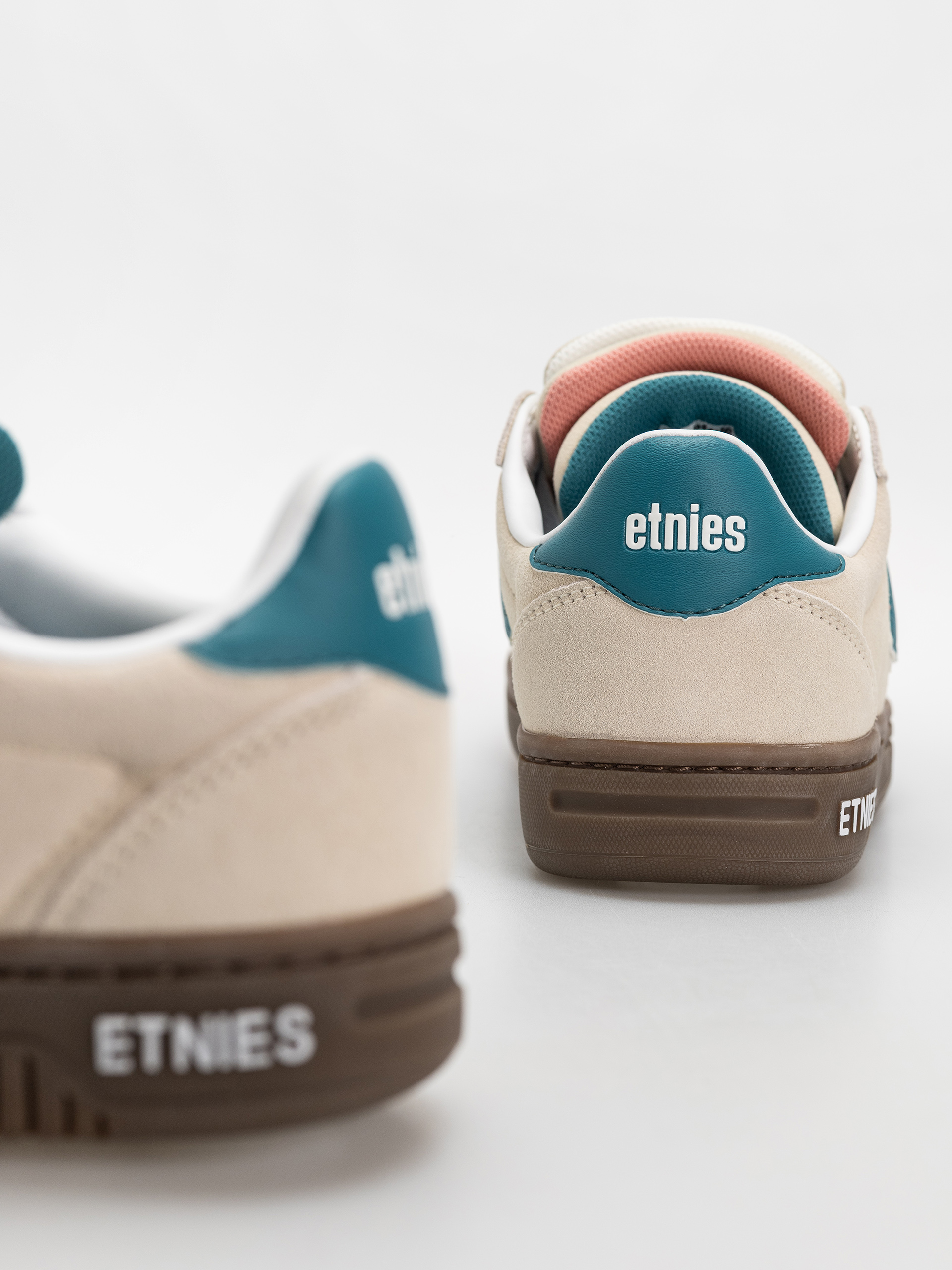 Topánky Etnies Locut Triple Tongue (tan)