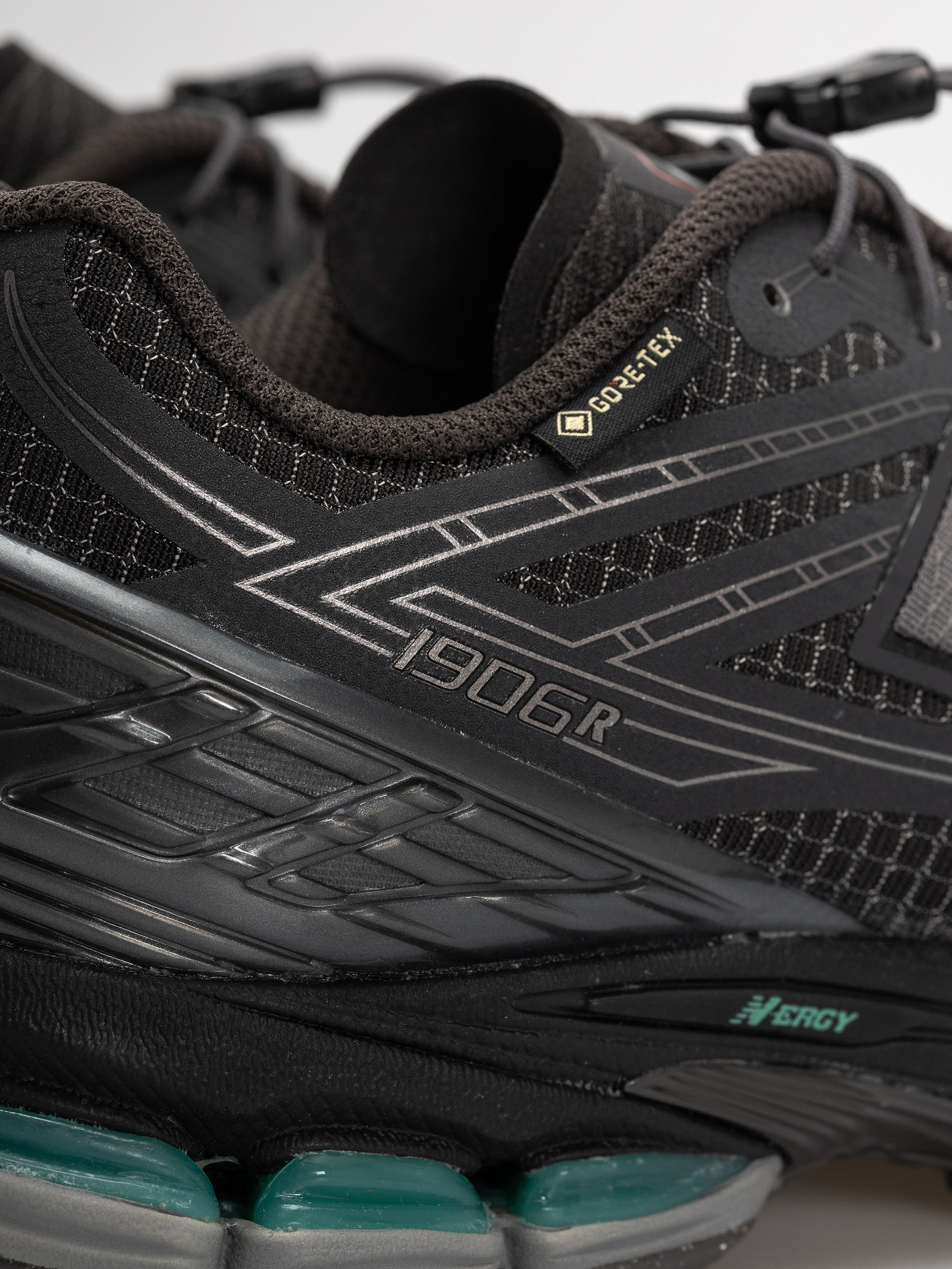 Topánky New Balance 1906 (castlerock/faded black)