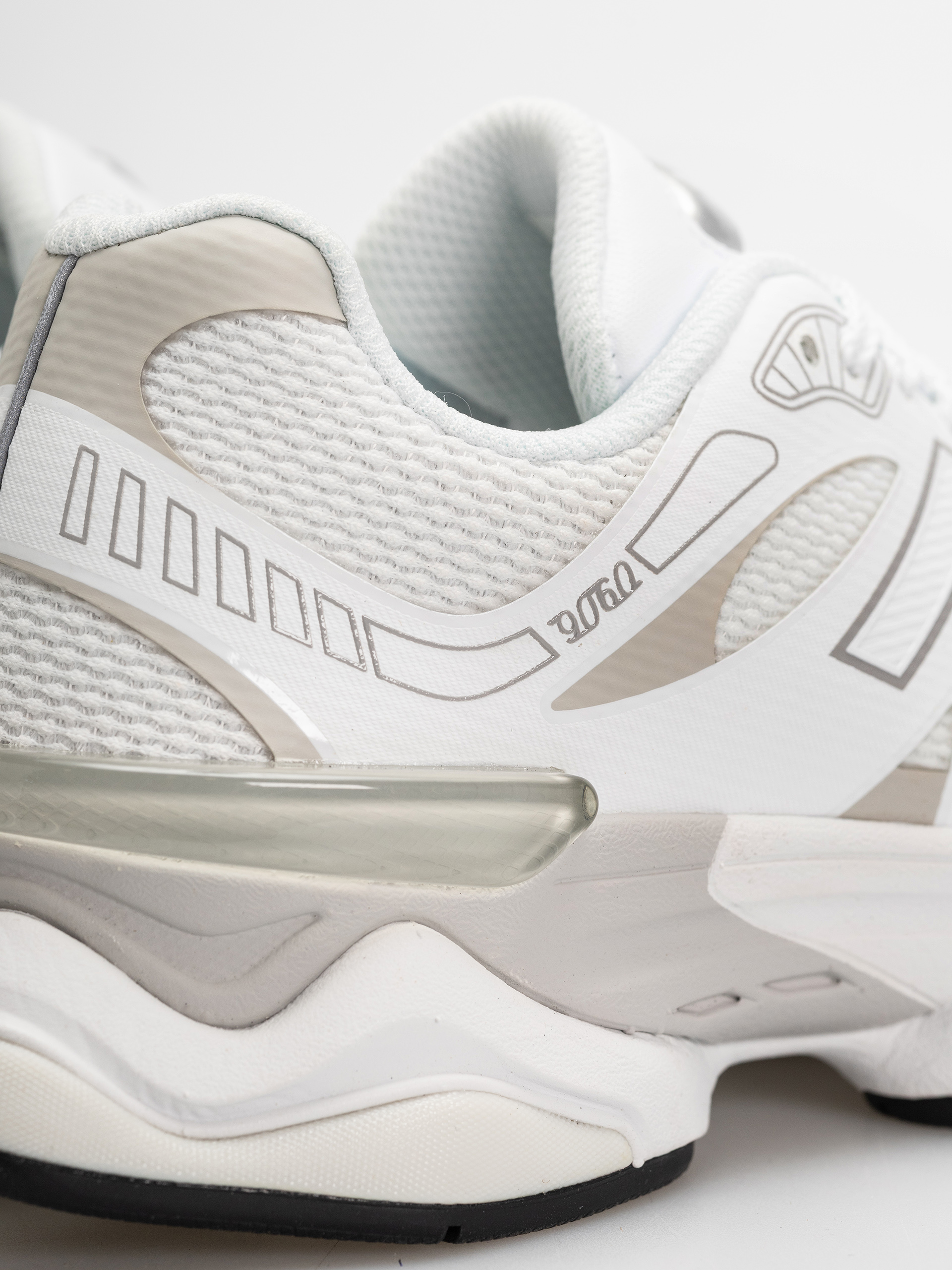 Topánky New Balance 9060 (103 white/grey matter)