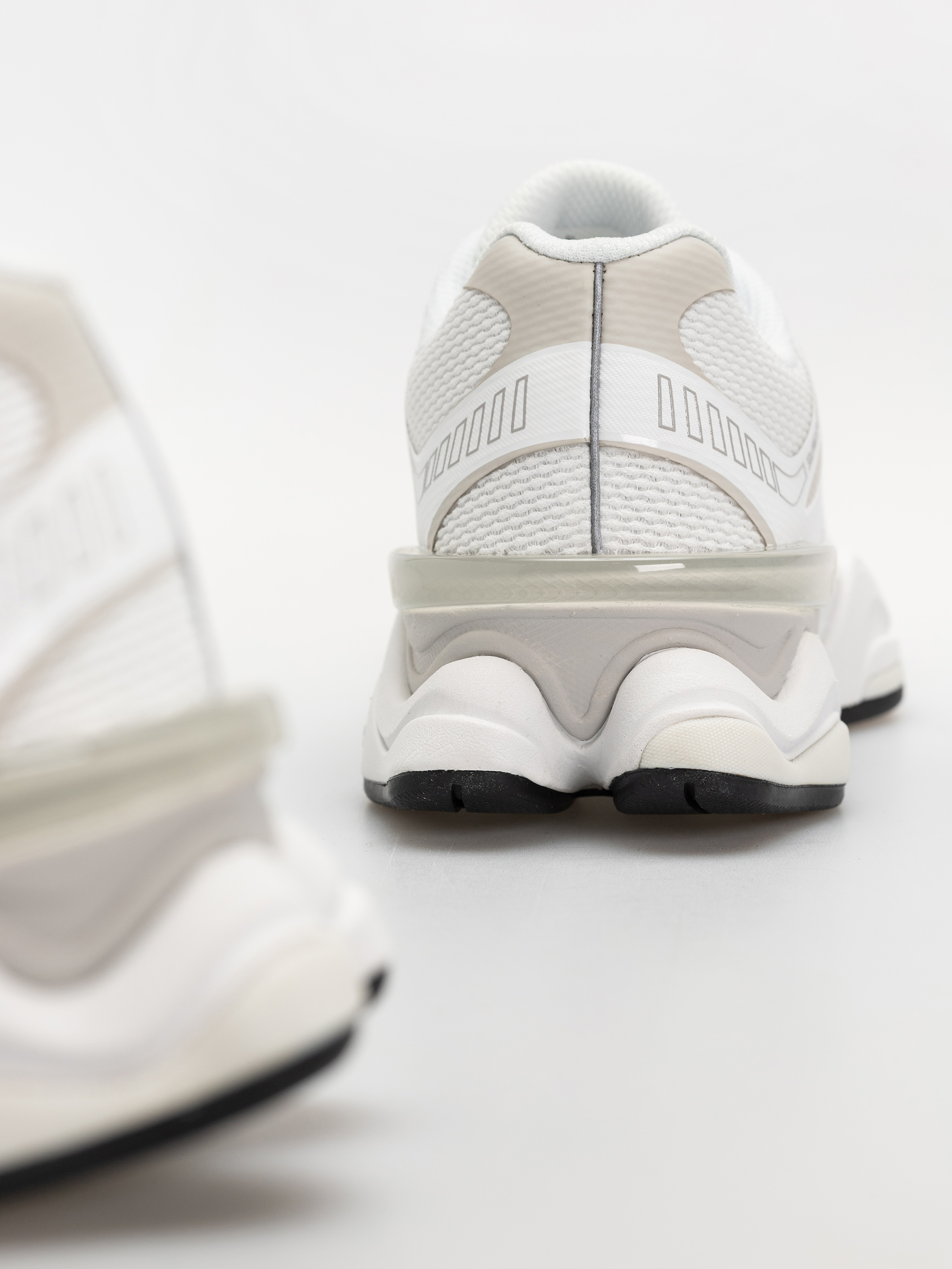 Topánky New Balance 9060 (103 white/grey matter)