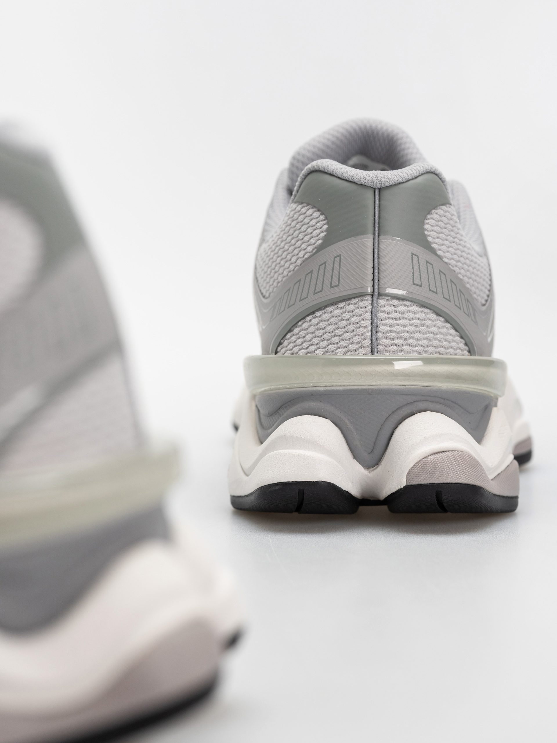 Topánky New Balance 9060 (raincloud/slate grey)