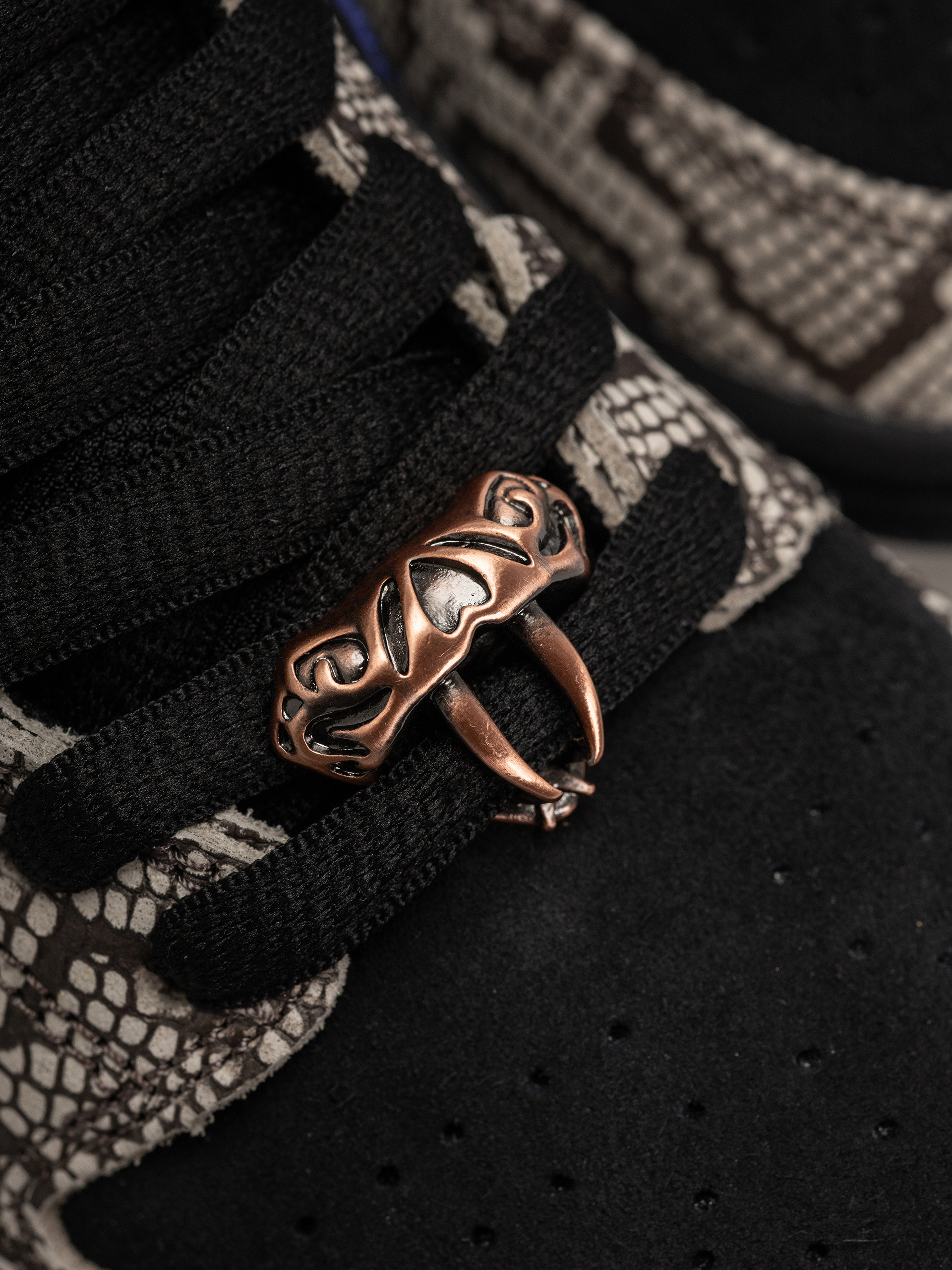 Topánky Nike SB Dunk Low Pro (string/black bright spruce fierce purple)