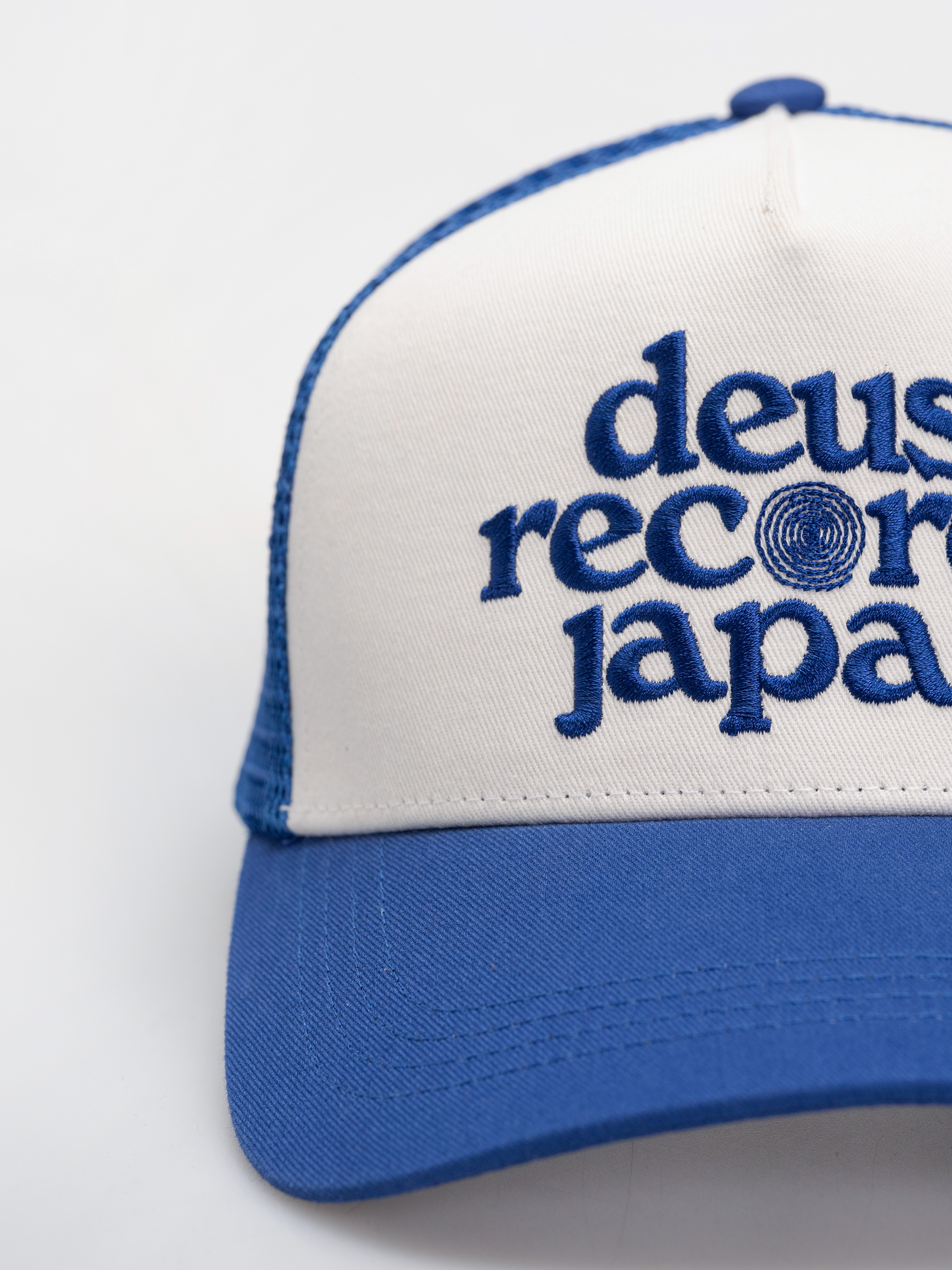 Šiltovka Deus Ex Machina Strata Trucker (daphne blue)