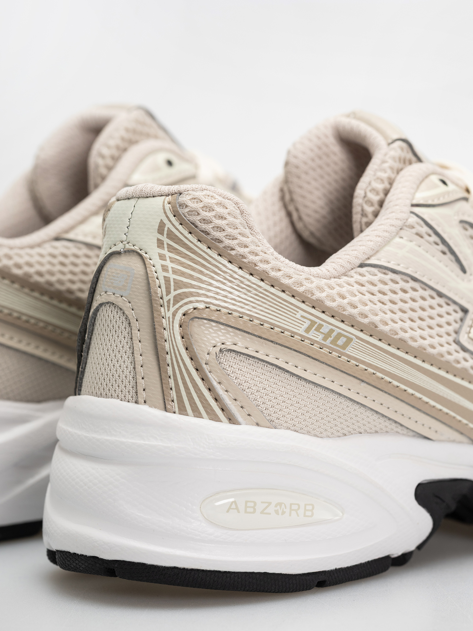 Topánky New Balance 740 JR (timberwolf/stoneware)