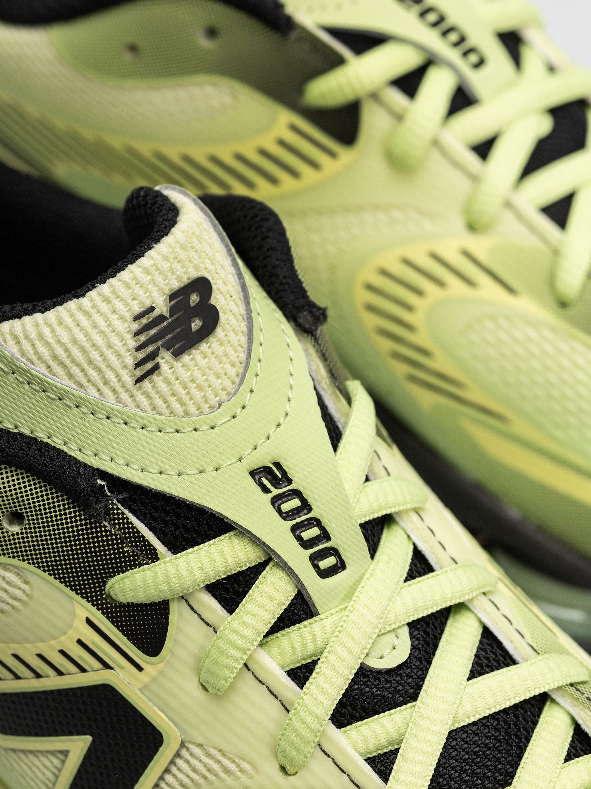 Topánky New Balance 2000 (limelight/dry lime/faded black)