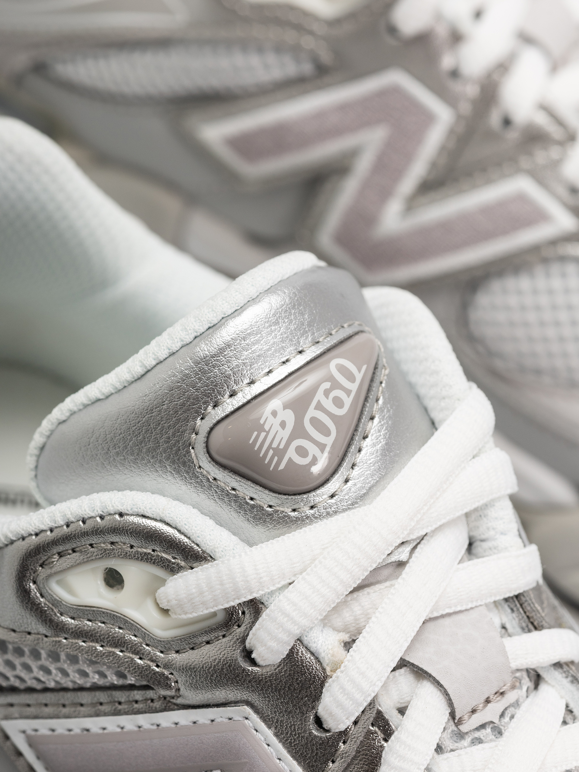 Topánky New Balance 9060 (raincloud/truffle salt)