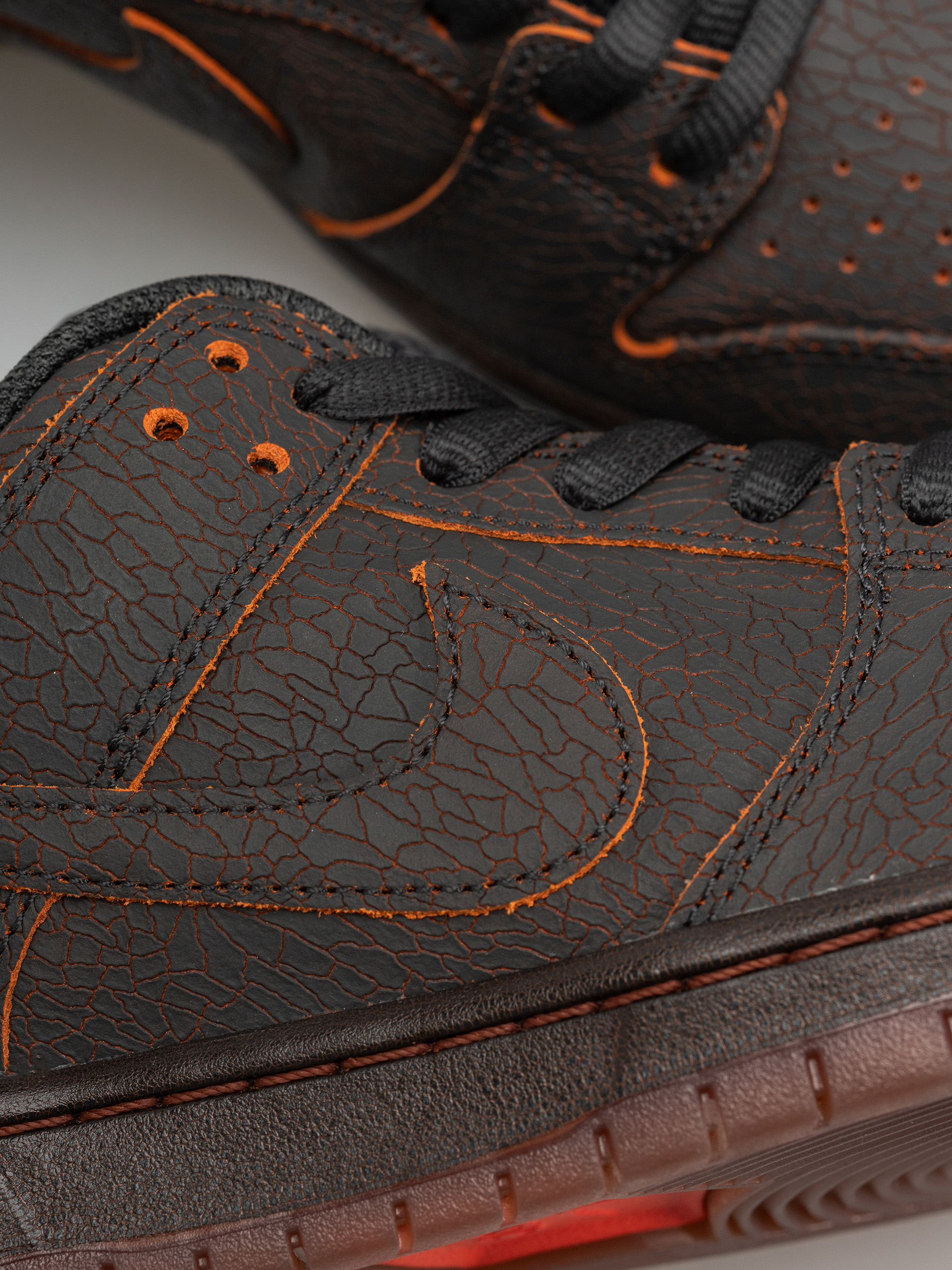 Topánky Nike SB Dunk Low Pro Prm (dk smoke grey/campfire orange black)