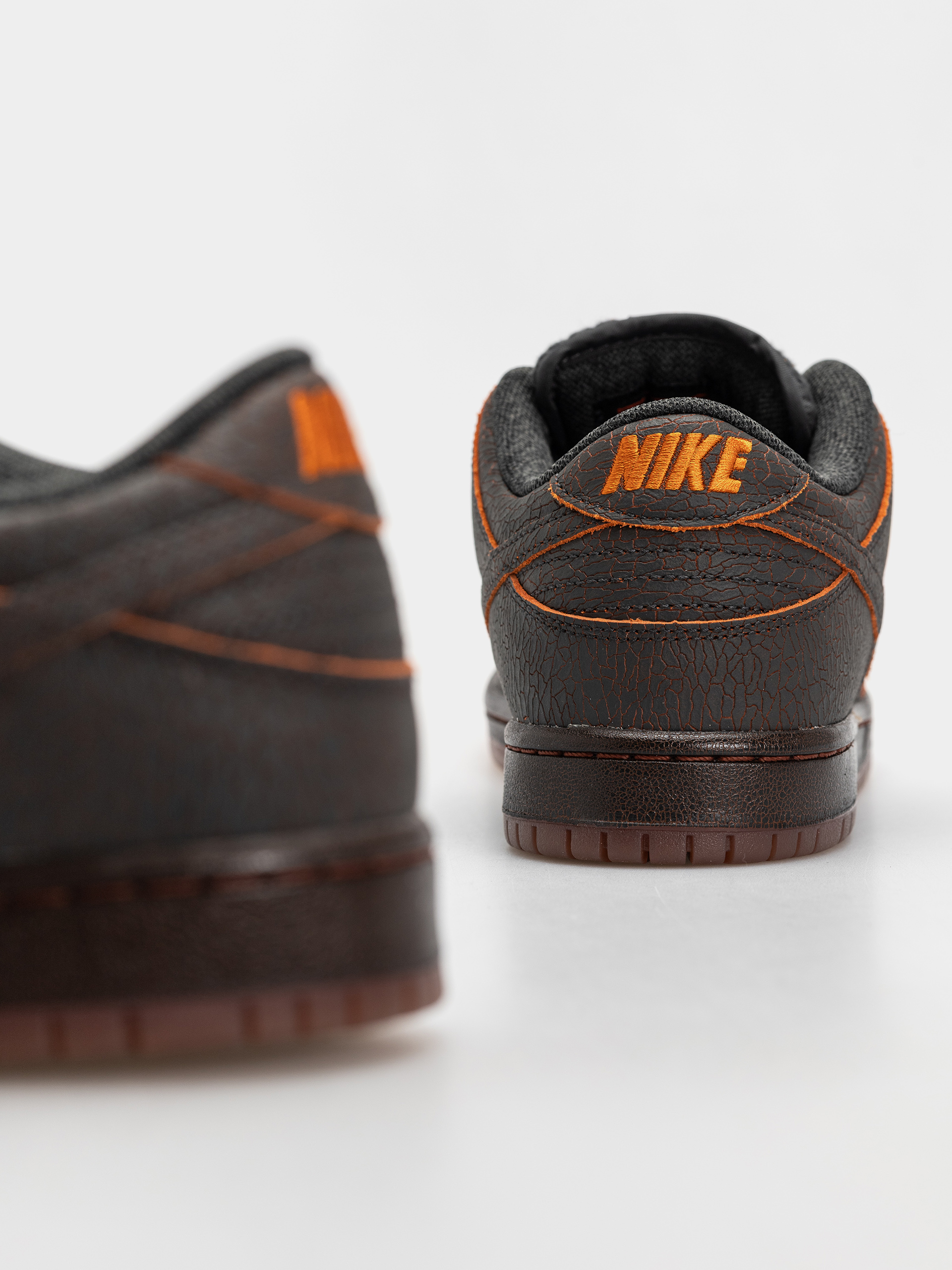 Topánky Nike SB Dunk Low Pro Prm (dk smoke grey/campfire orange black)