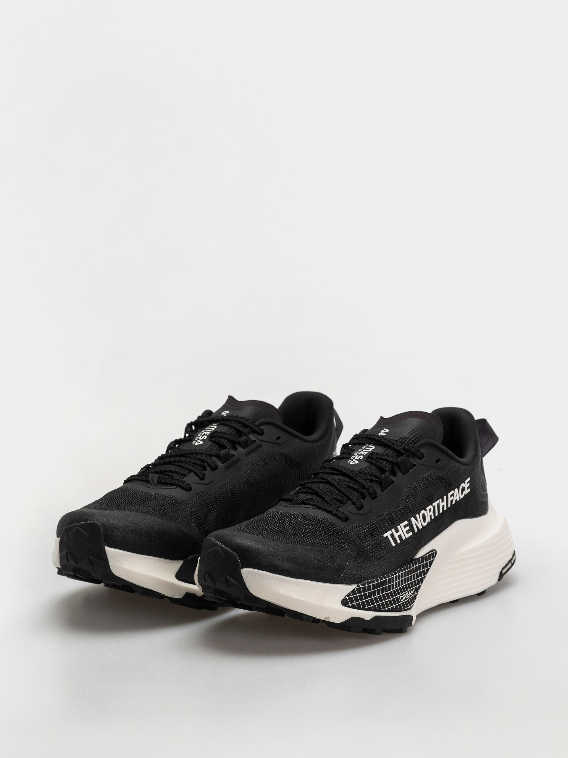 Topánky The North Face Altamesa 500 V2 (tnf black/white)