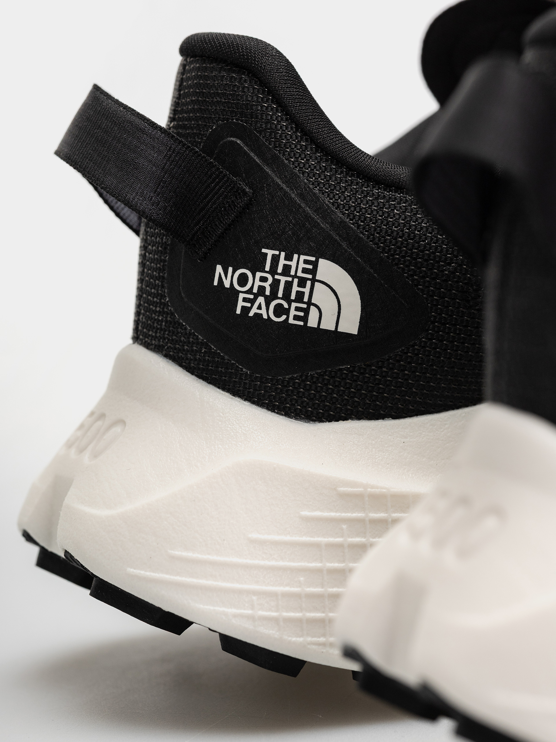 Topánky The North Face Altamesa 500 V2 (tnf black/white)