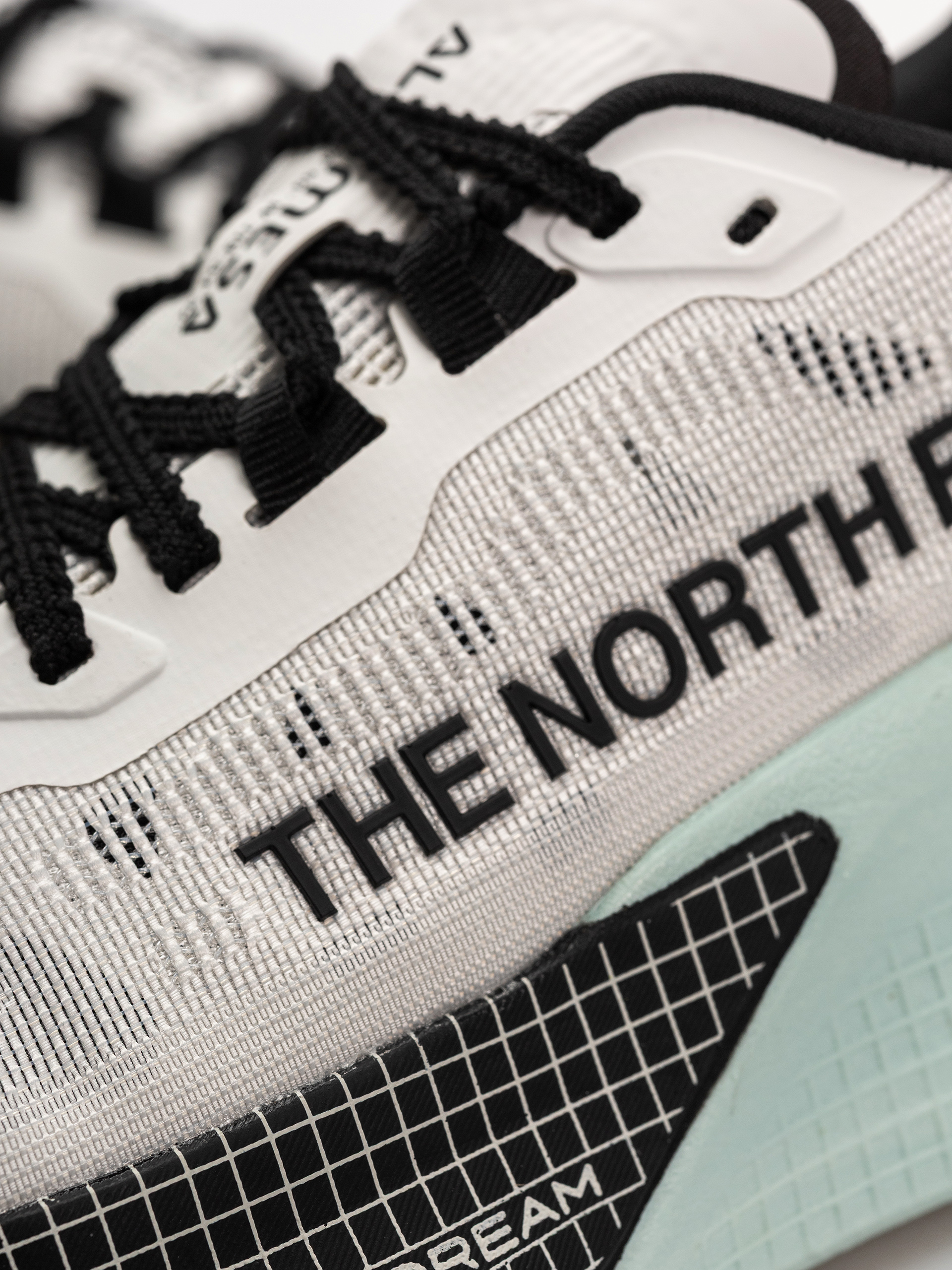 Topánky The North Face Altamesa 500 V2 Wmn (white ash/opal)