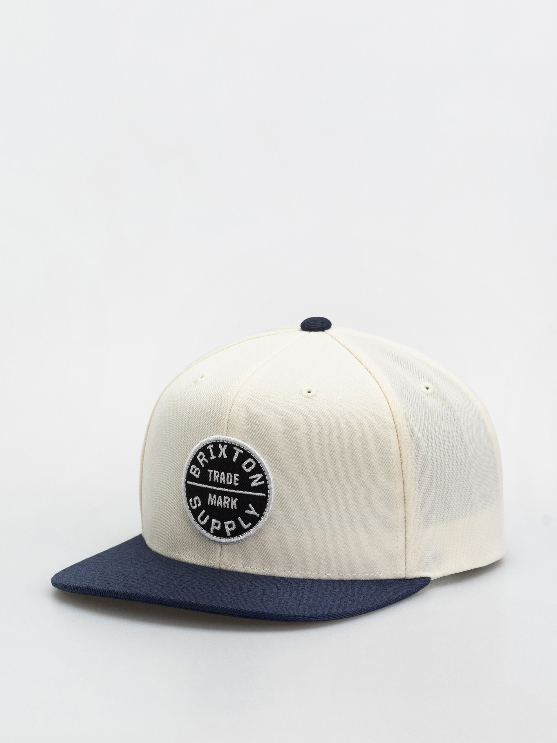 u0160iltovka Brixton Oath Iii Snapback (off white/midnight blue)