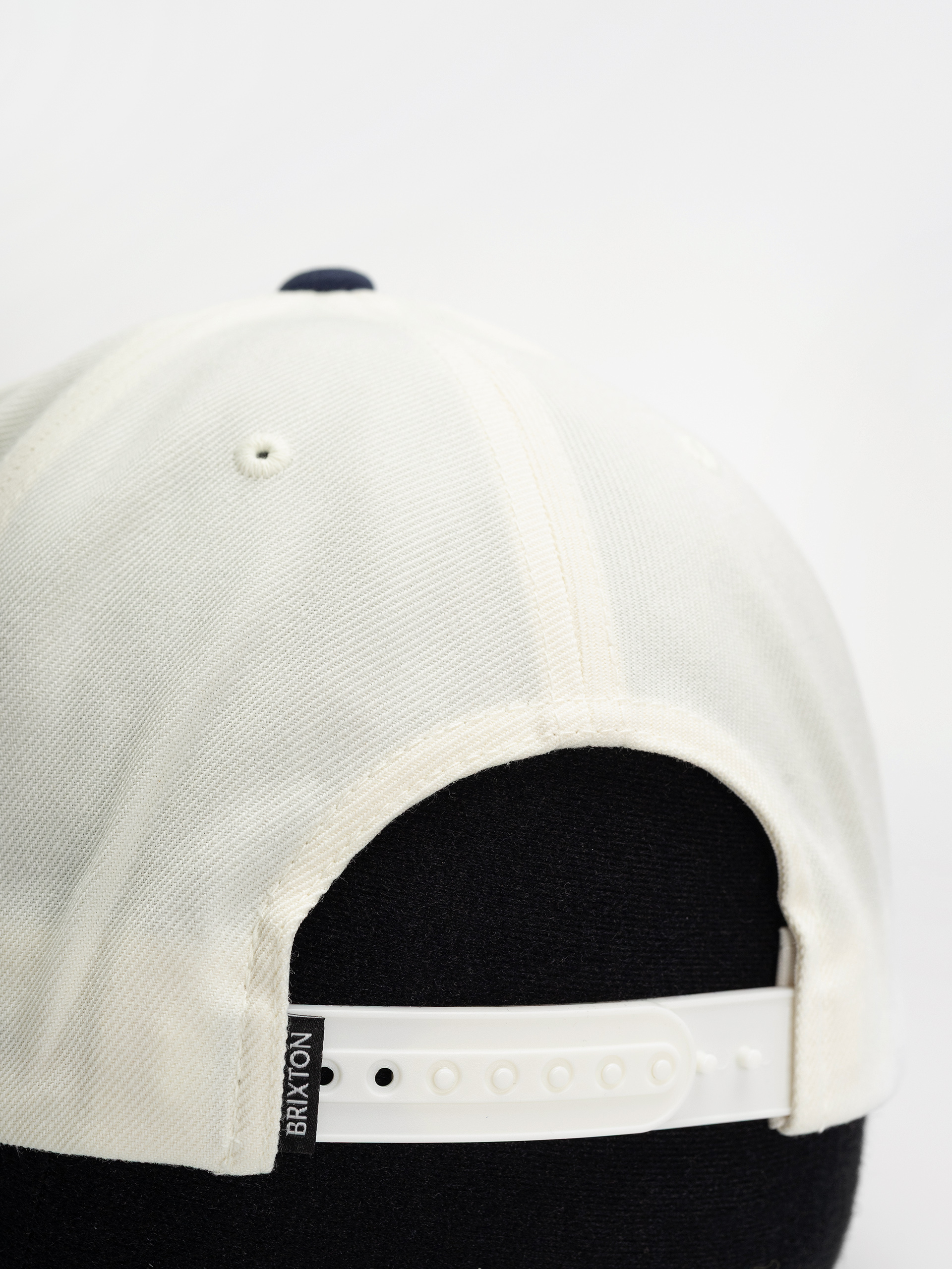 Šiltovka Brixton Oath Iii Snapback (off white/midnight blue)