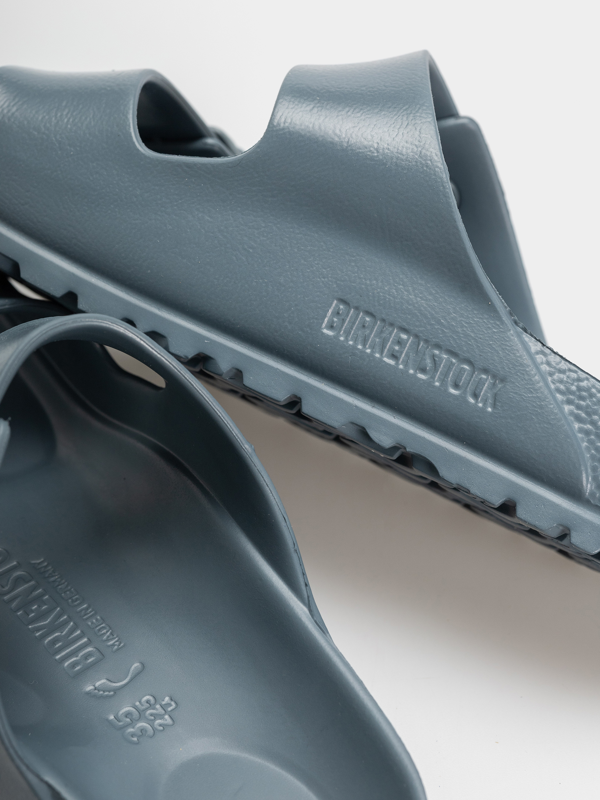 Šľapky Birkenstock Arizona Essentials EVA Narrow (basalt gray)