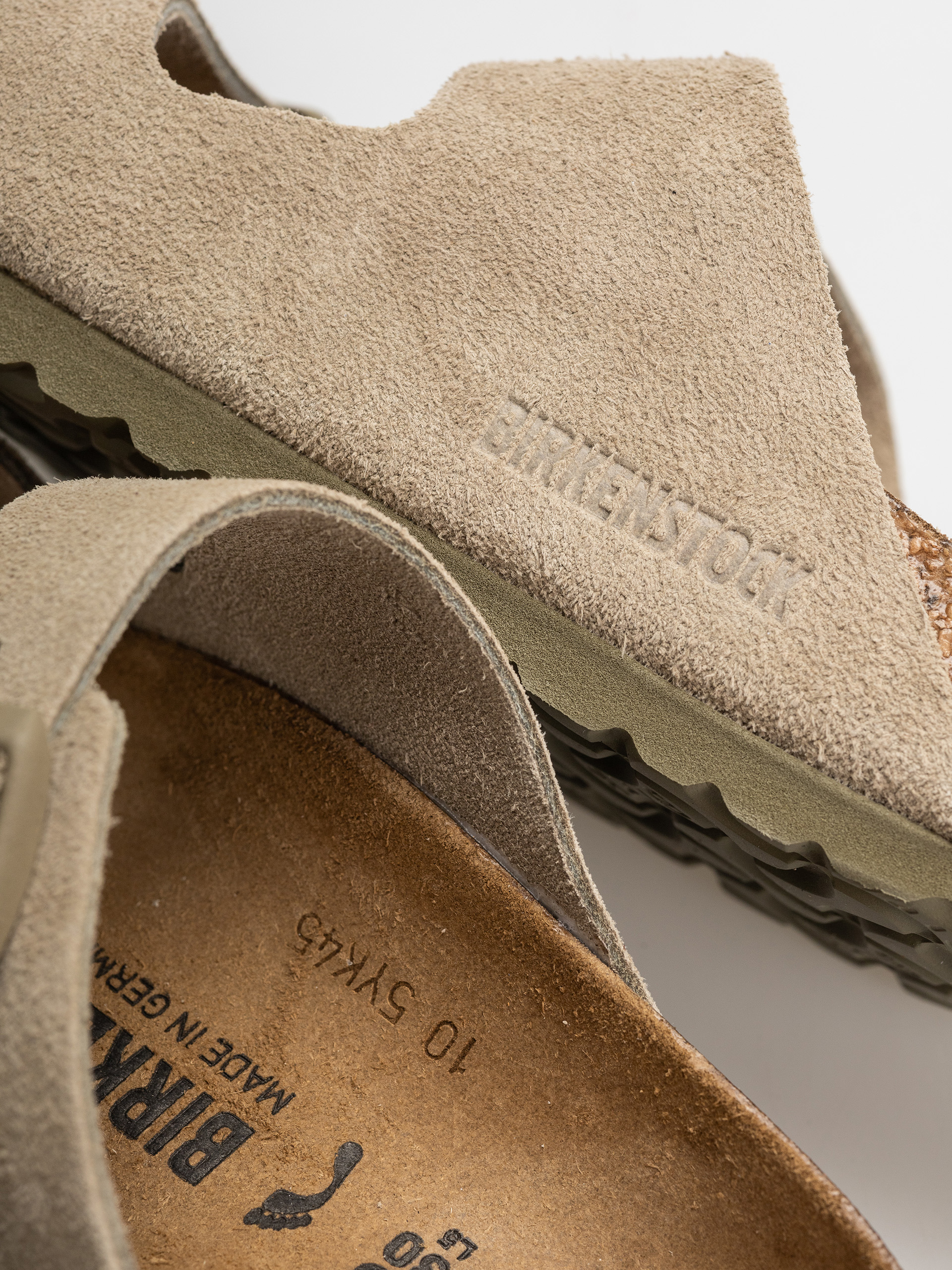 Šľapky Birkenstock Arizona Suede Leather Narrow (faded khaki)