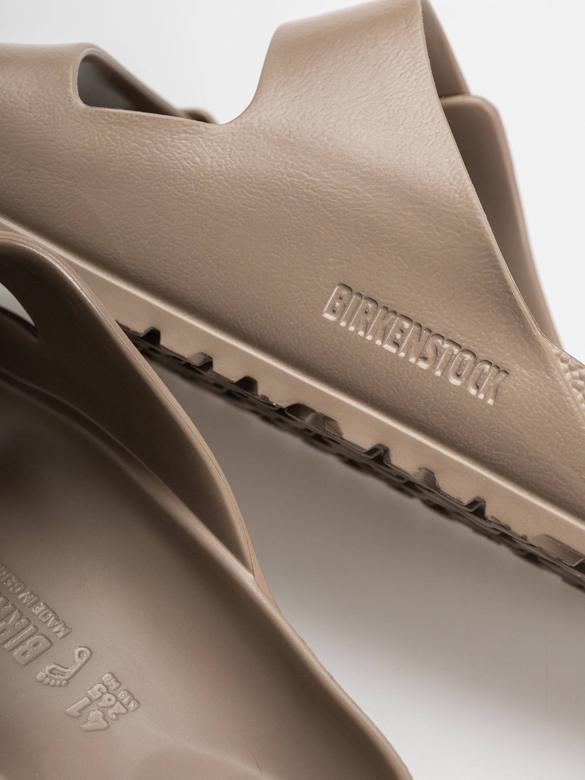 Šľapky Birkenstock Arizona Essentials EVA Regular (gray taupe)