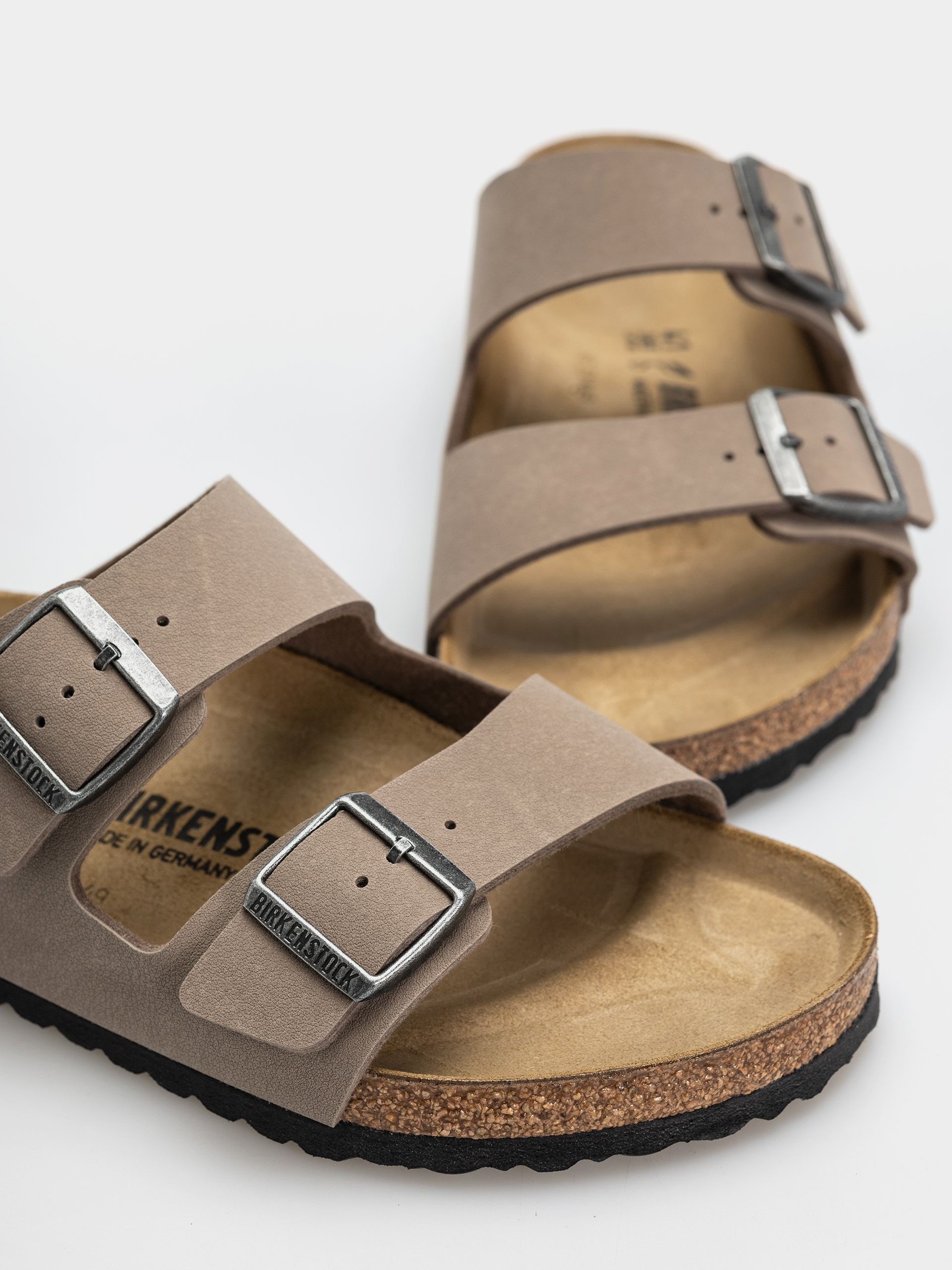 Šľapky Birkenstock Arizona Birkibuc Regular (gray taupe)