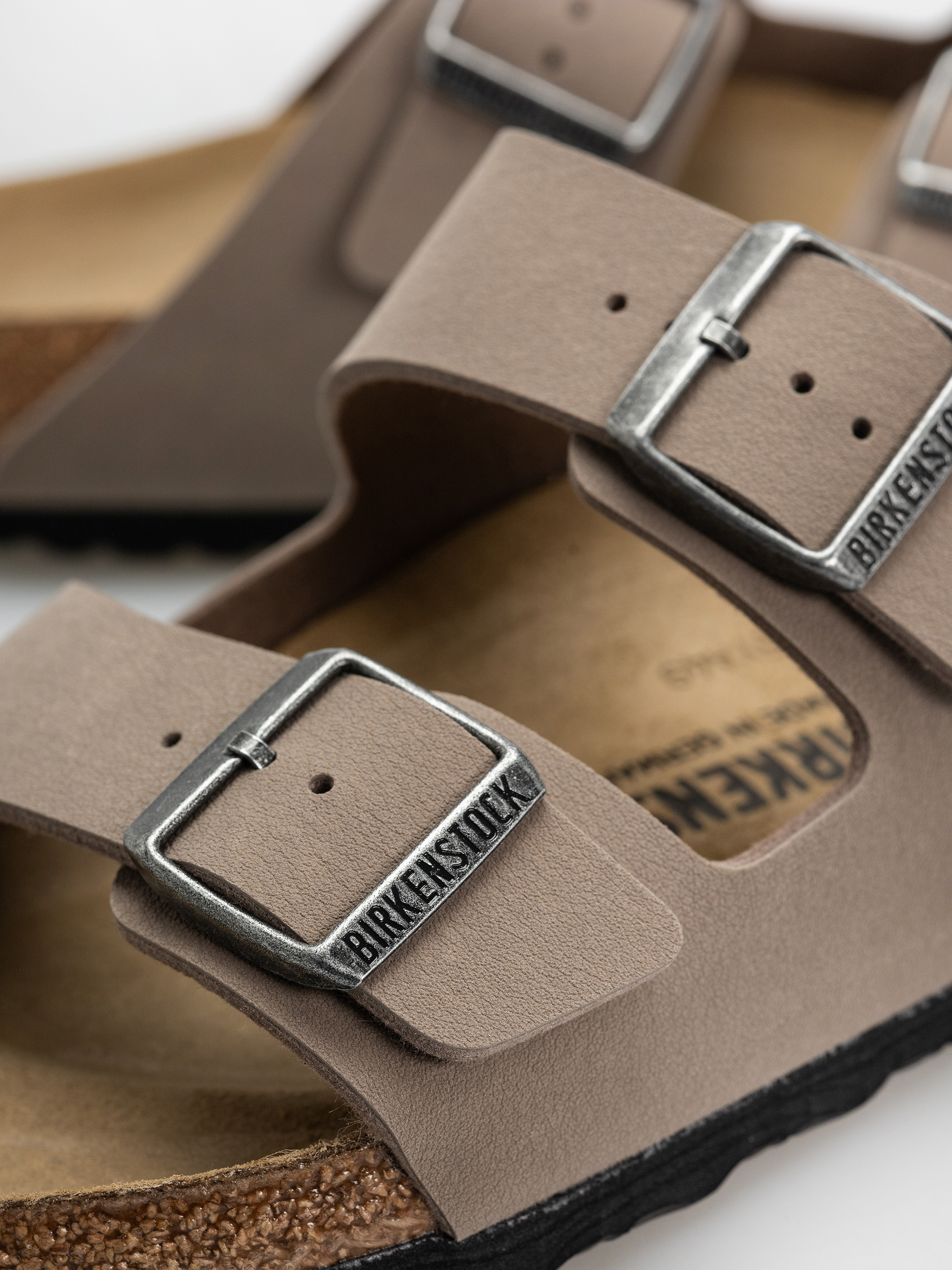 Šľapky Birkenstock Arizona Birkibuc Regular (gray taupe)