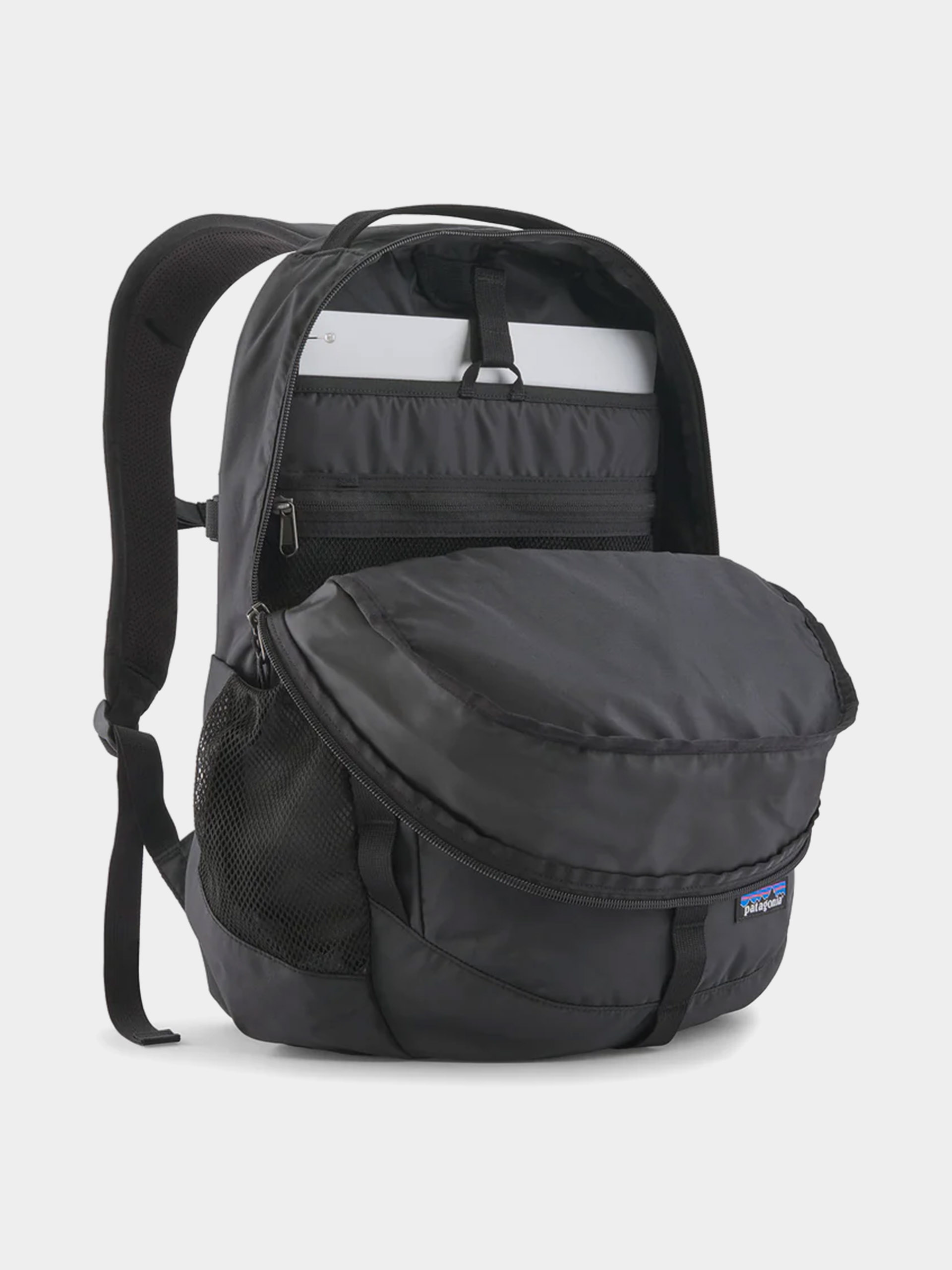 Batoh Patagonia Refugio Day Pack 26L (black)