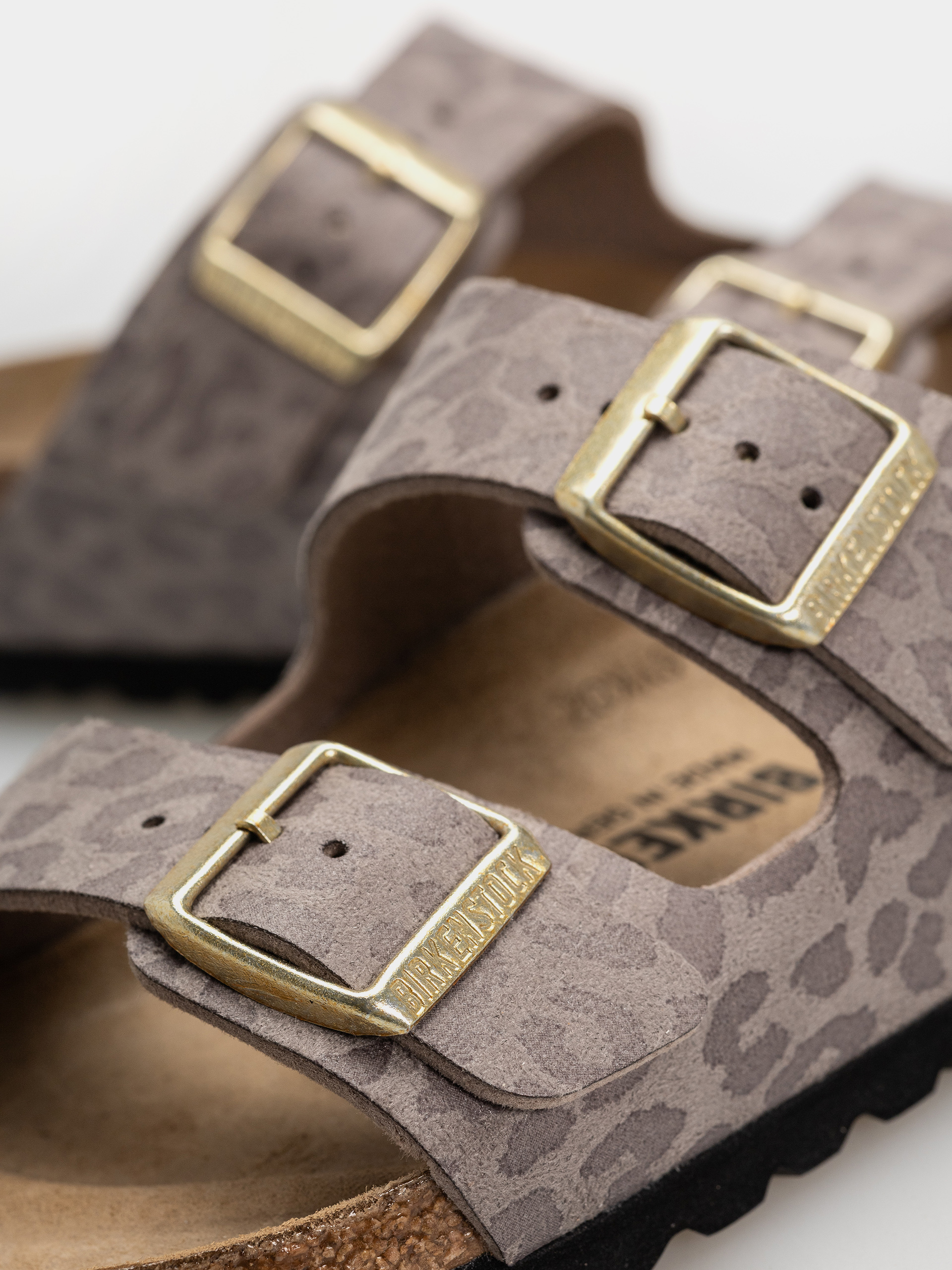 Šľapky Birkenstock Arizona Synthetics Narrow Wmn (syn leo grey taupe)