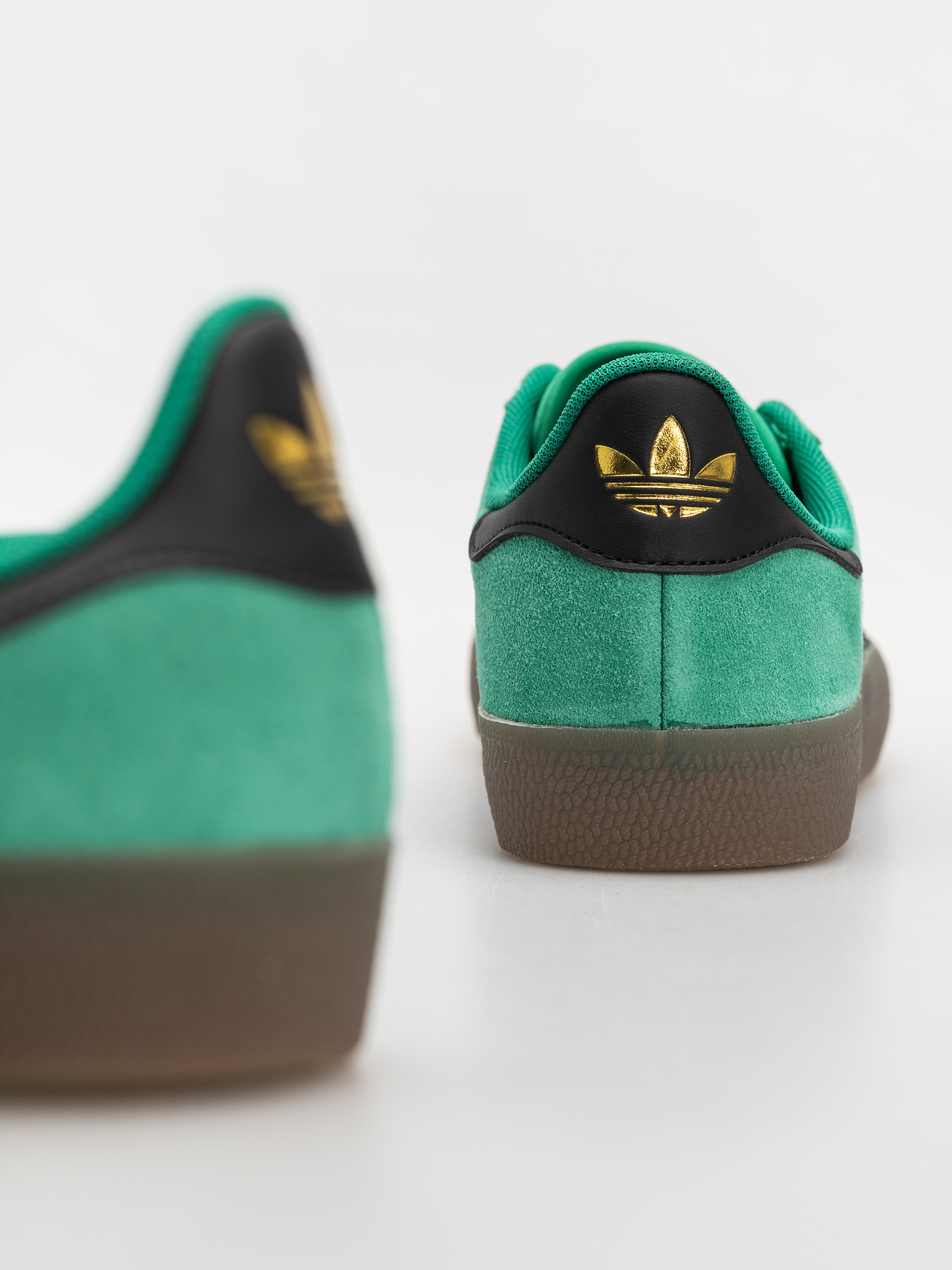 Topánky adidas Gazelle Adv (cougrn/cblack/gum5)