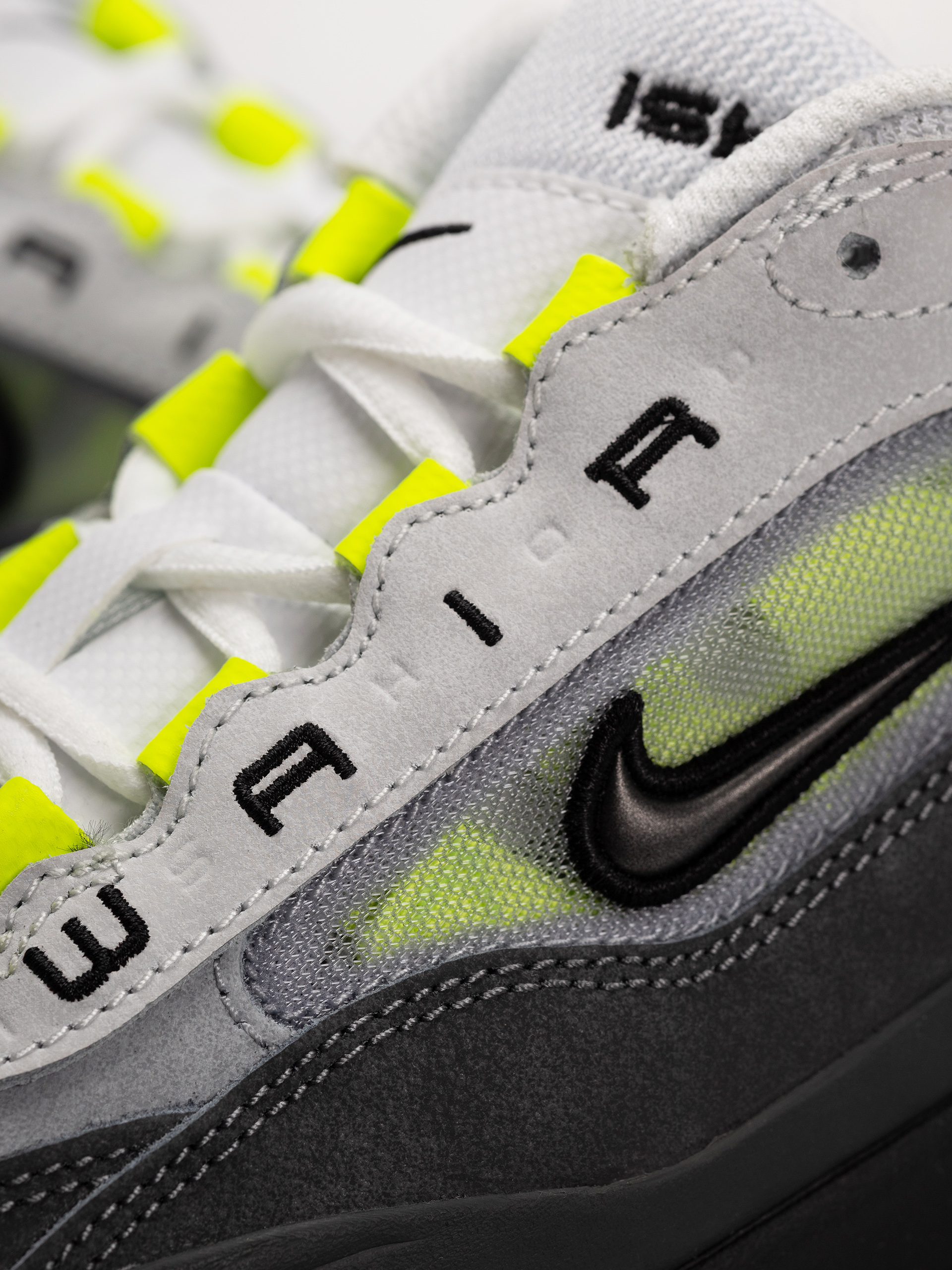 Topánky Nike SB Air Max Ishod (black/neon yellow anthracite lt graphite)