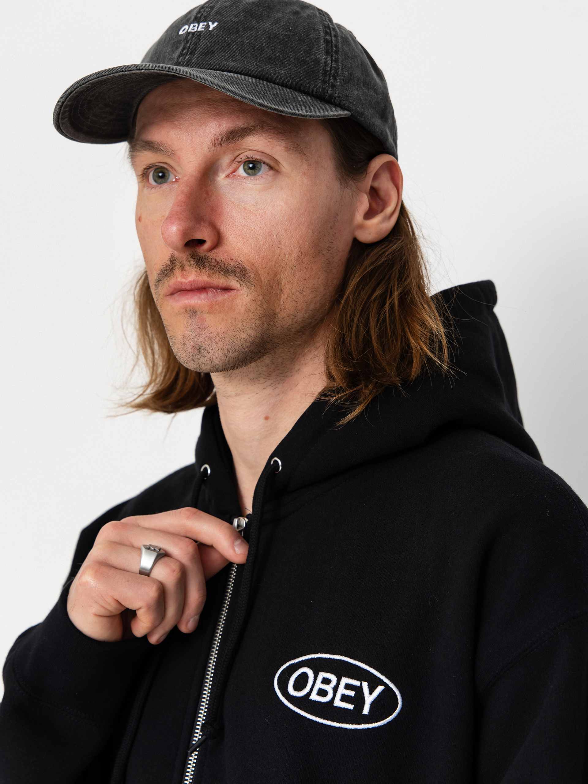 Mikina s kapucňou OBEY Oval ZHD (black)