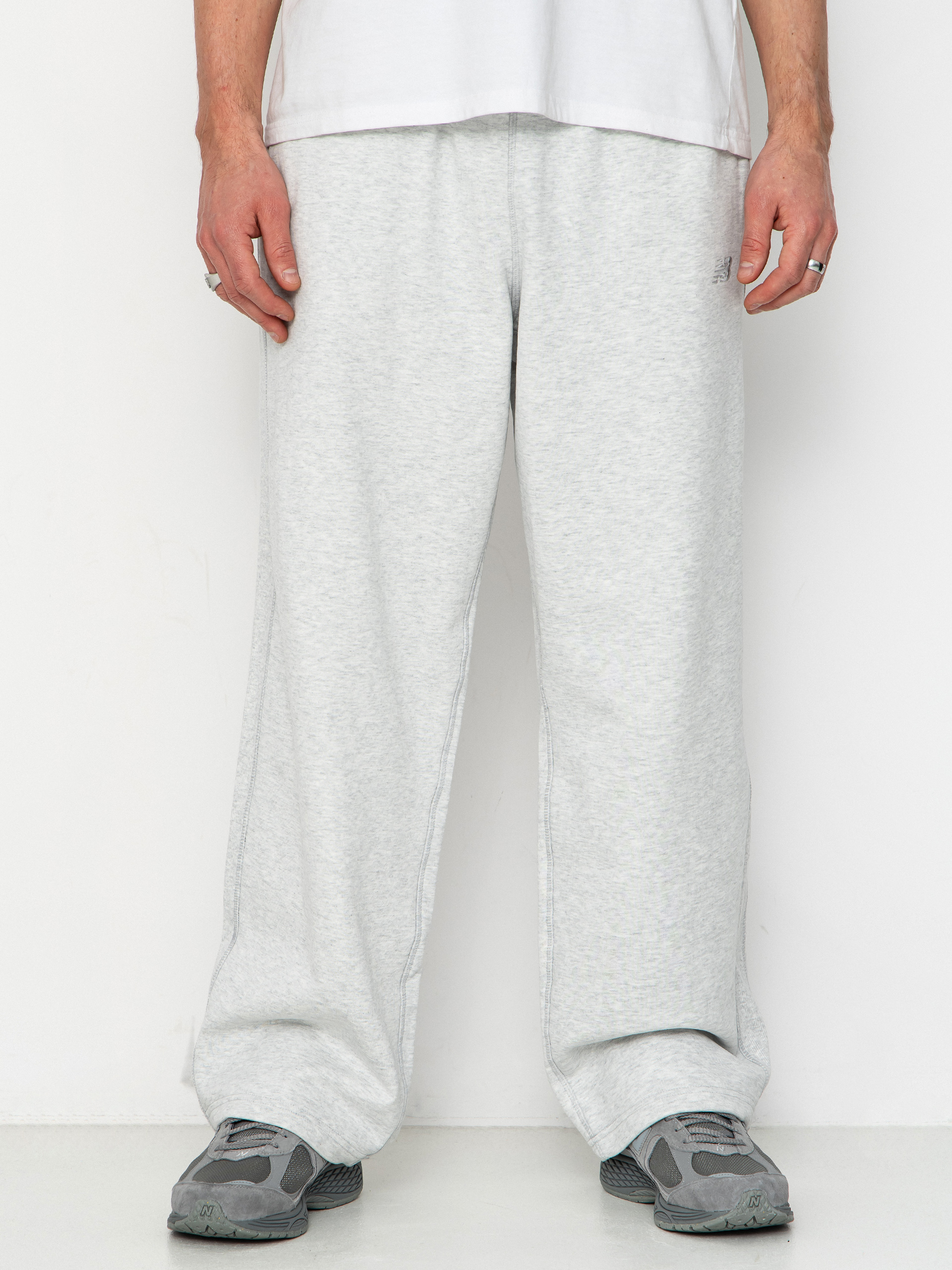 Nohavice New Balance Athletics French Terry (ash heather)