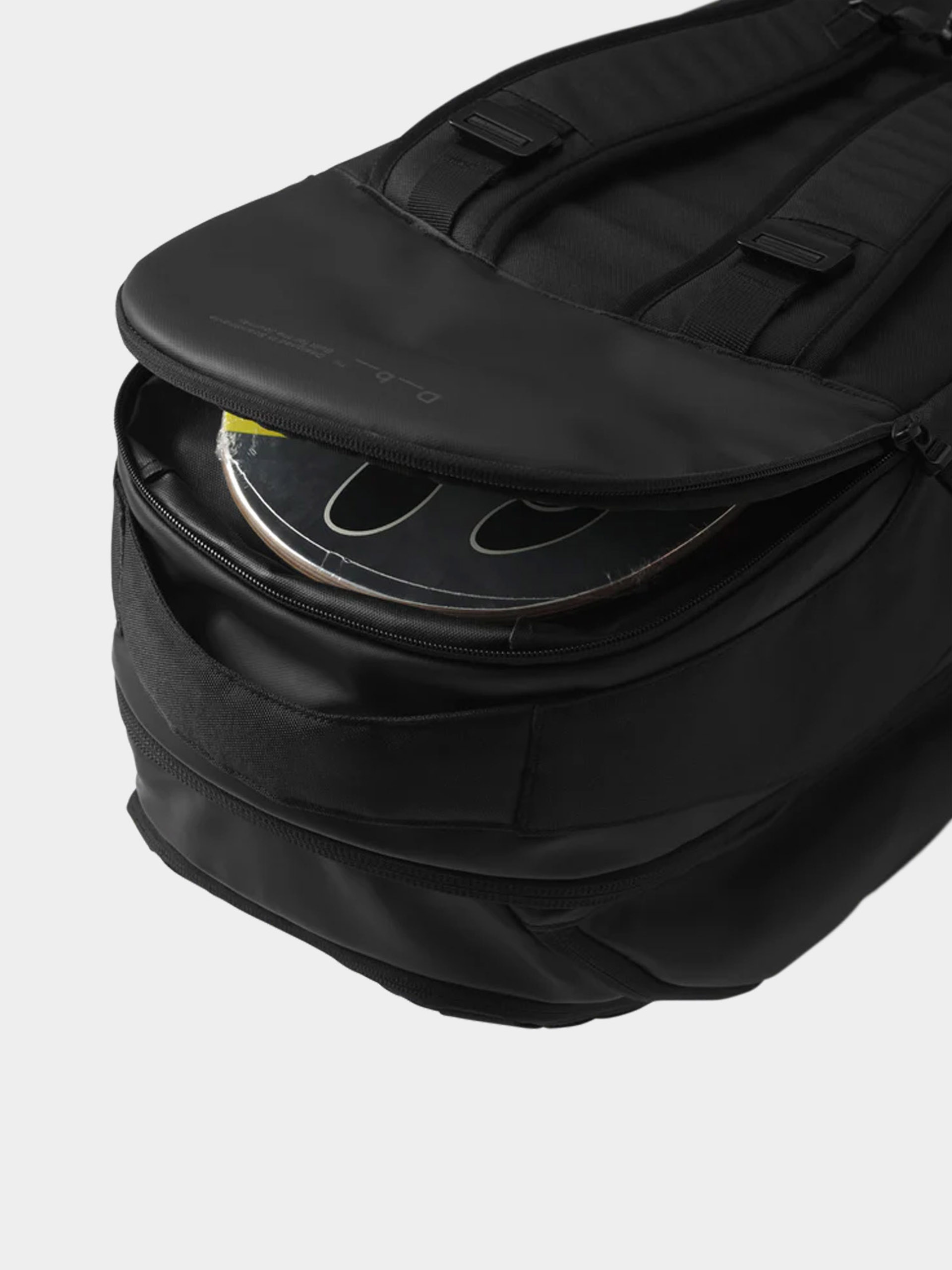 Batoh Db Skateboarding Pro Travel Pack 65L (black out)
