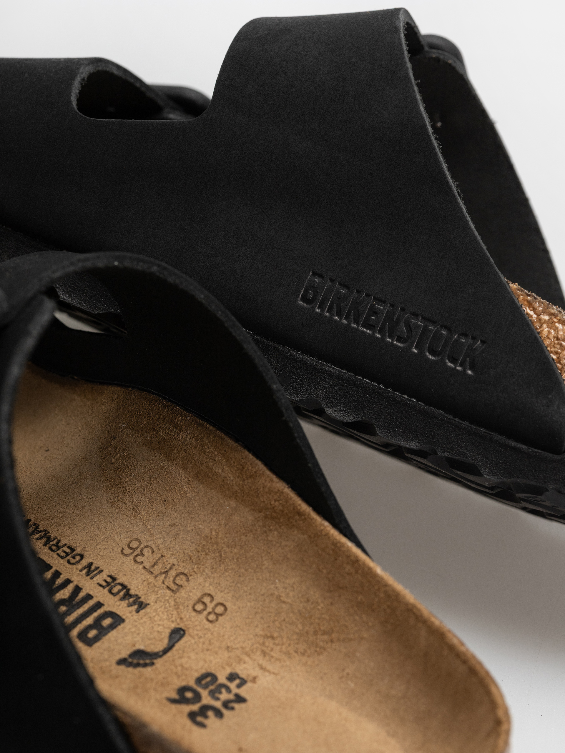 Šľapky Birkenstock Arizona Wire Buckle Nubuck Leather Narrow (black)