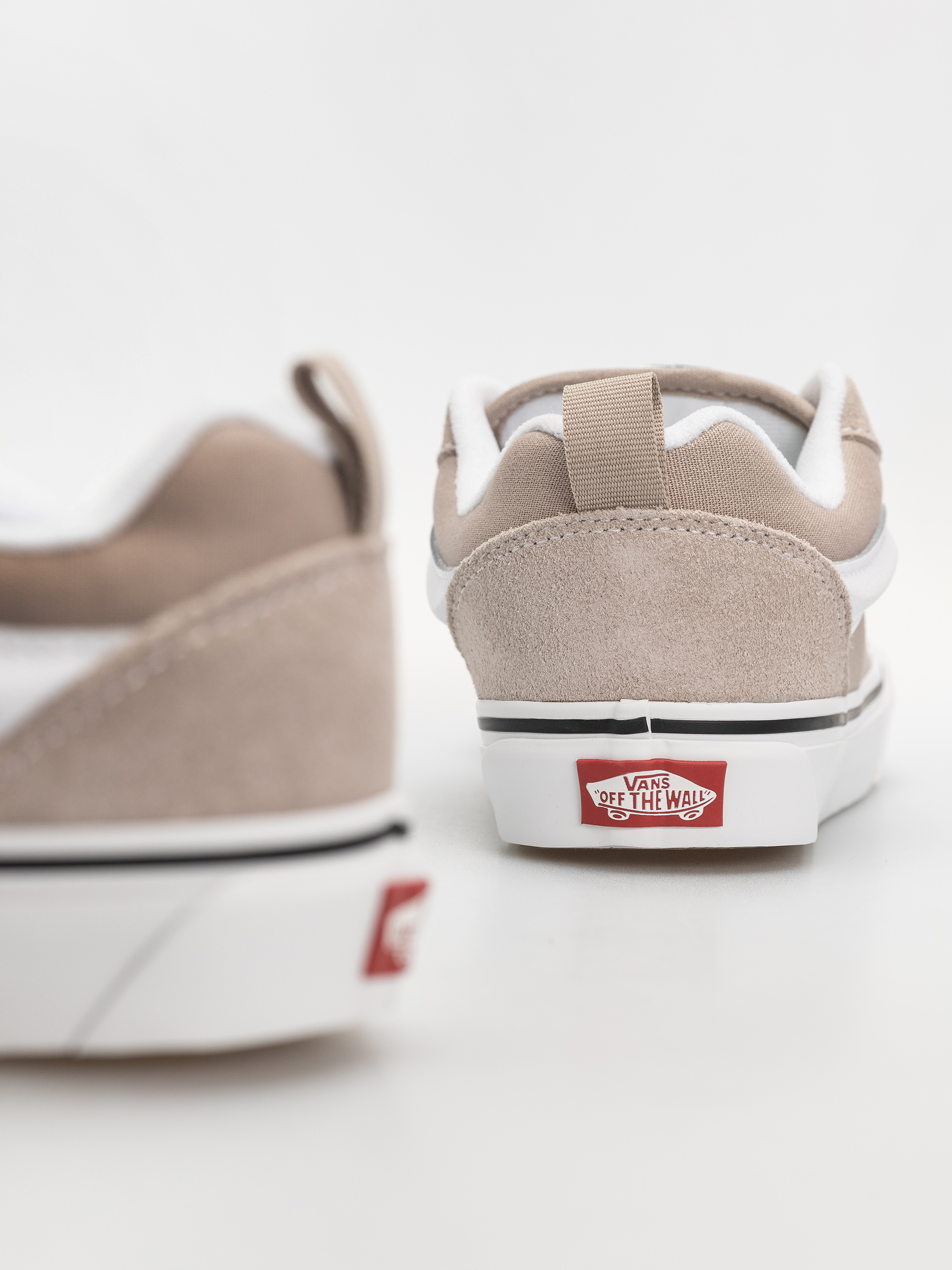 Topánky Vans Knu Skool (mushroom)