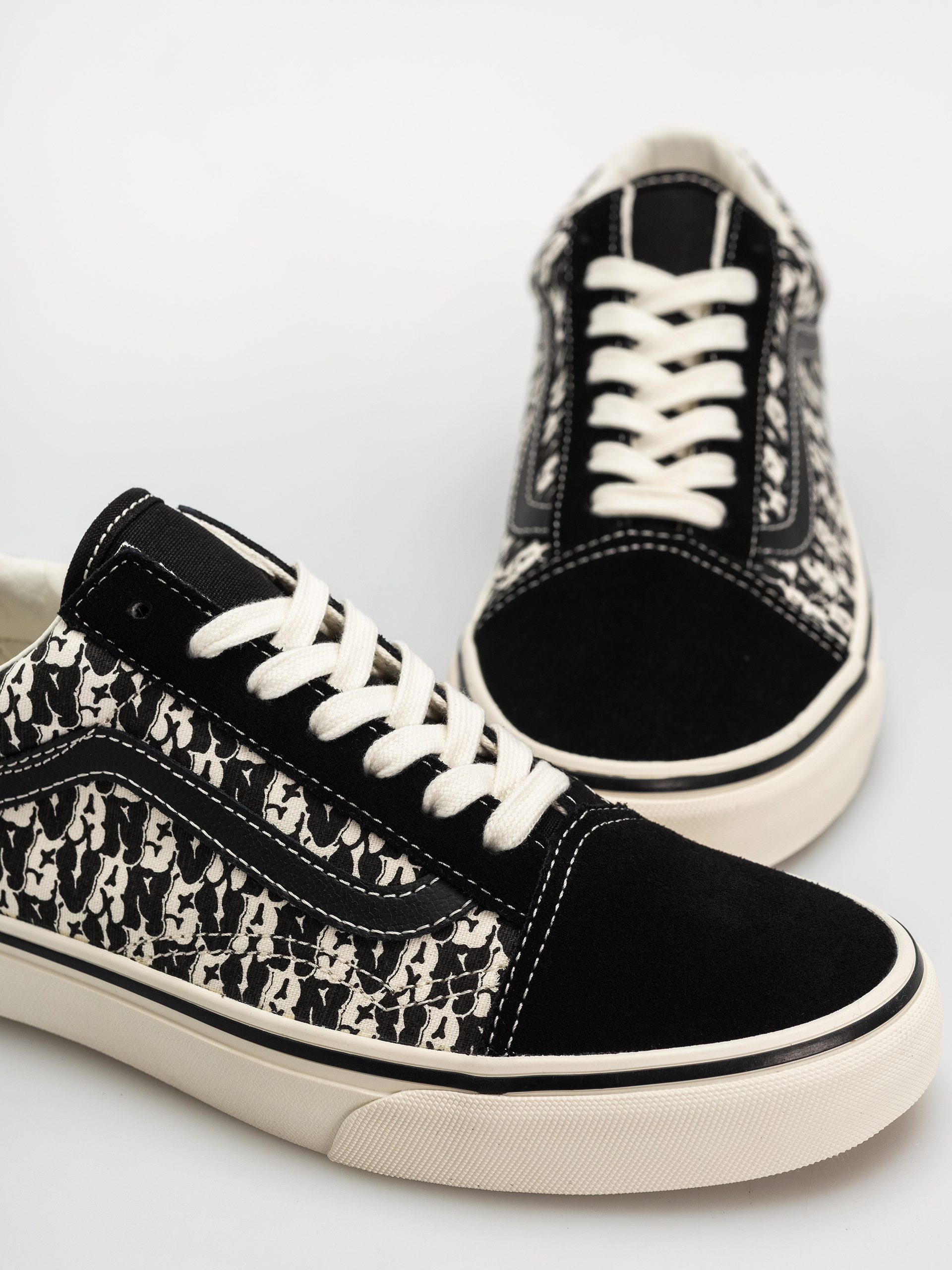 Topánky Vans Old Skool (black/marshmall)