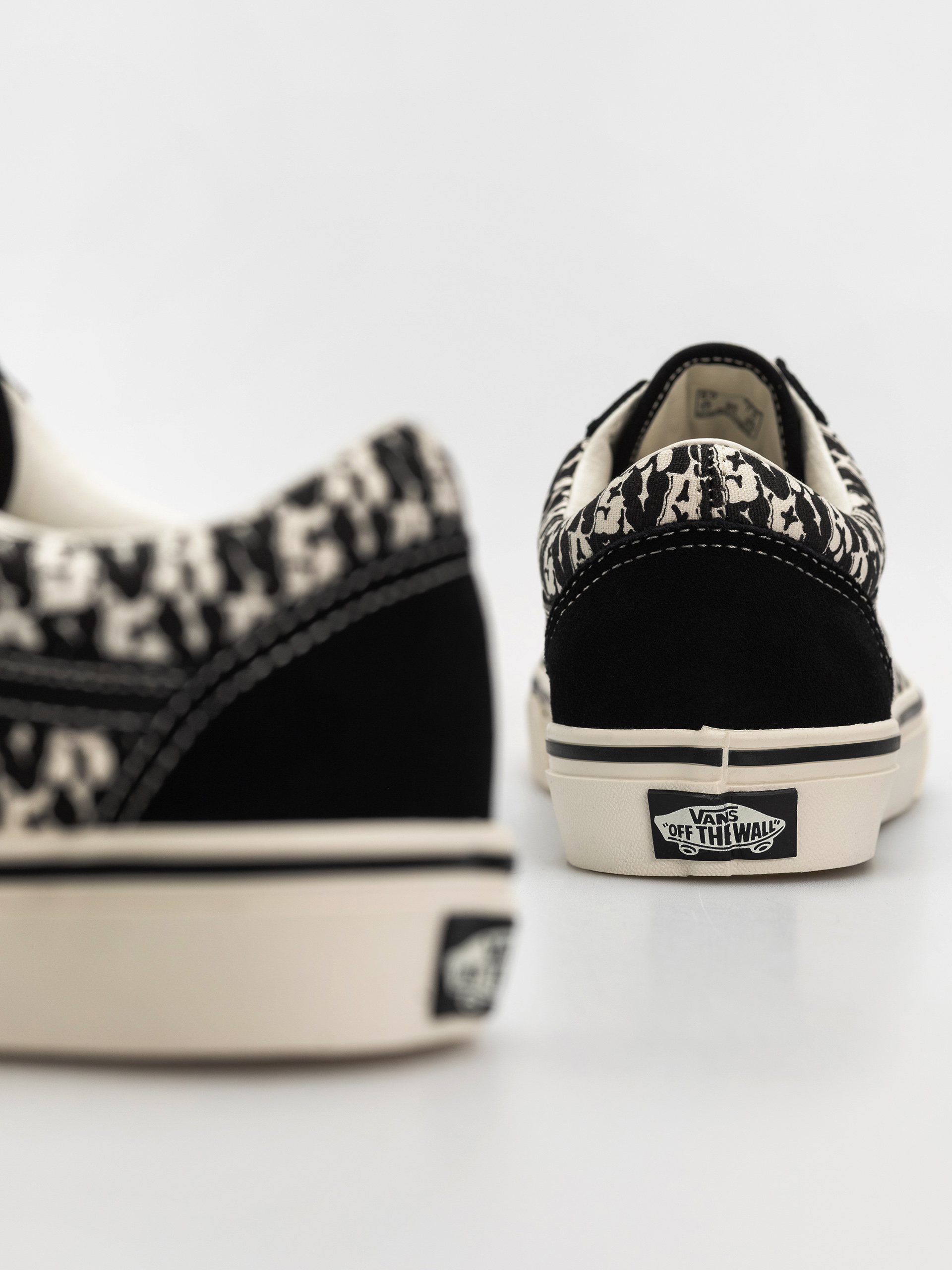 Topánky Vans Old Skool (black/marshmall)