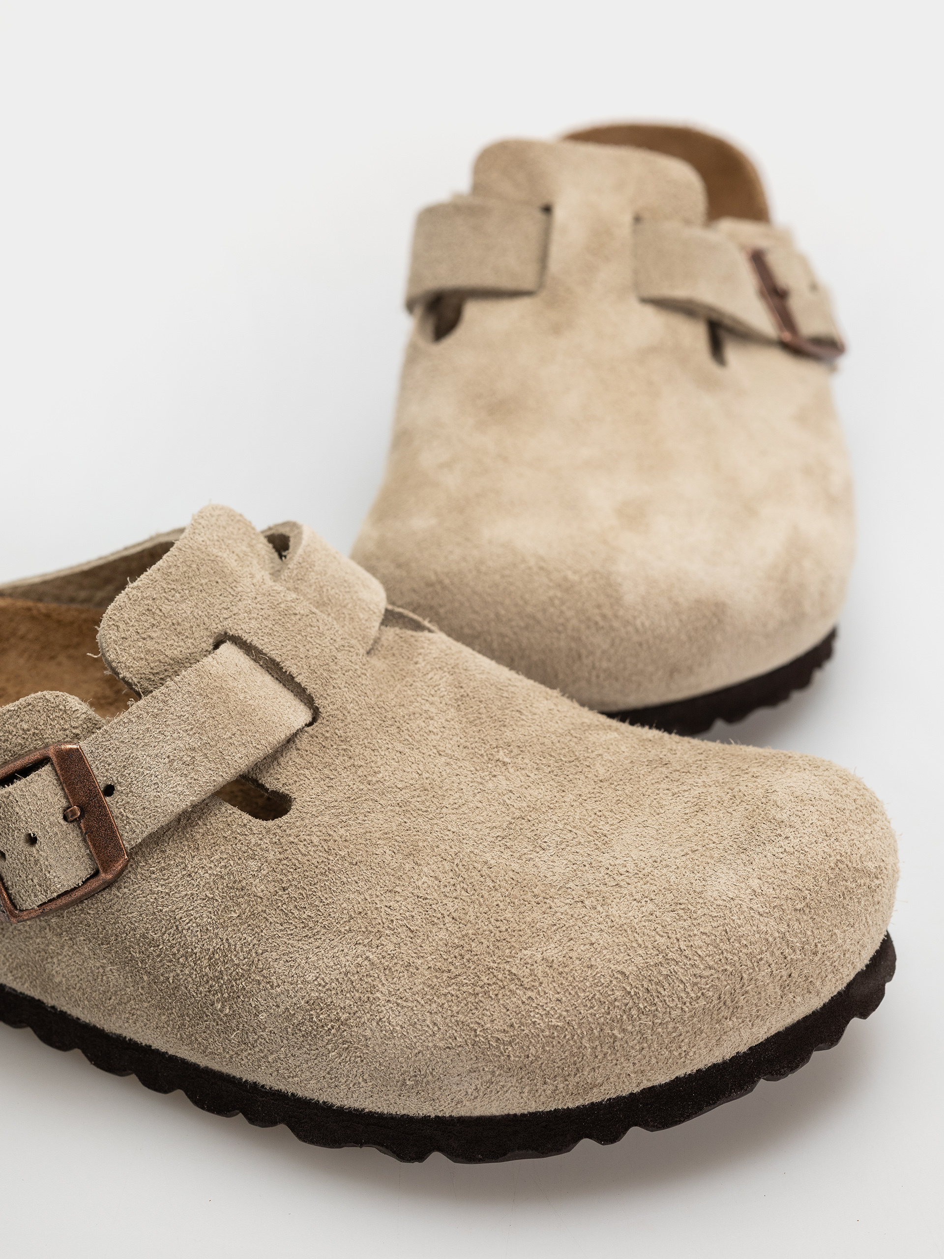 Šľapky Birkenstock Boston Soft Footbed Suede Leather Regular (taupe)