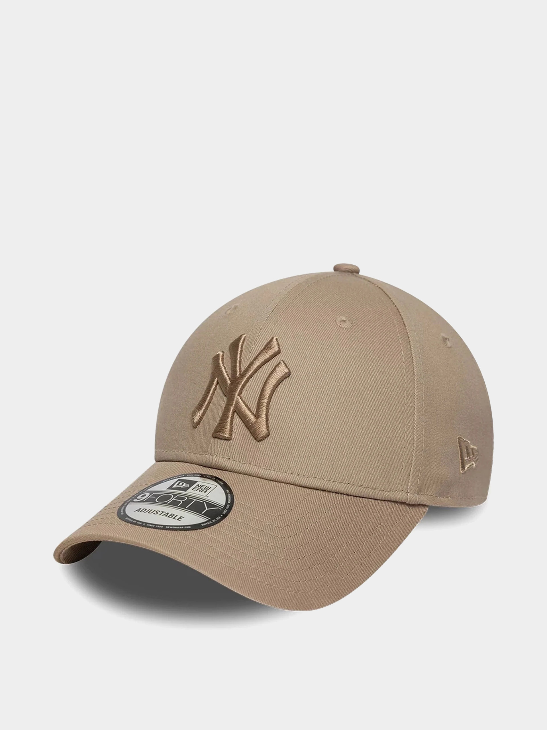 u0160iltovka New Era League Essential 9Forty New York Yankees (adobe)