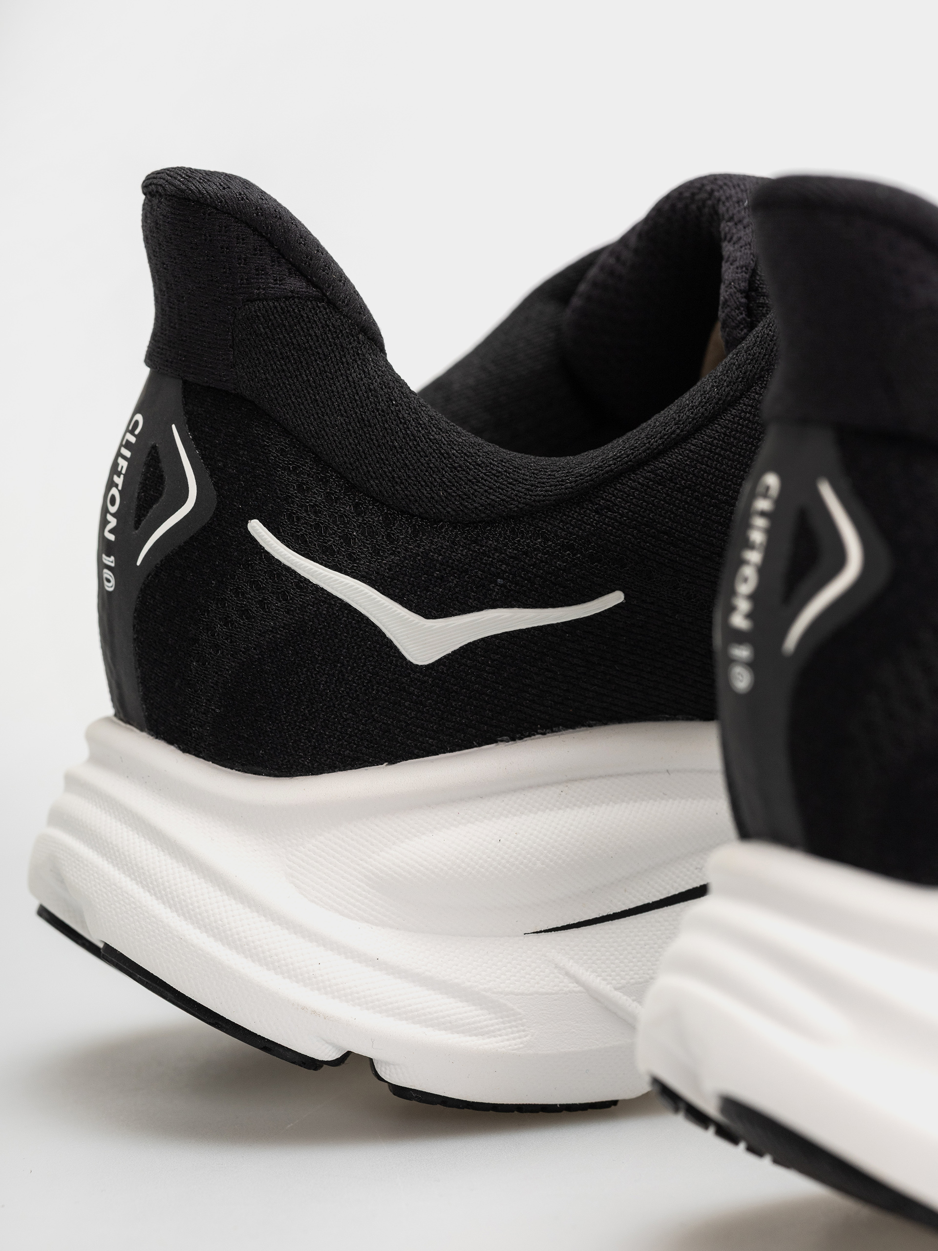 Topánky Hoka Clifton 10 (black/white)