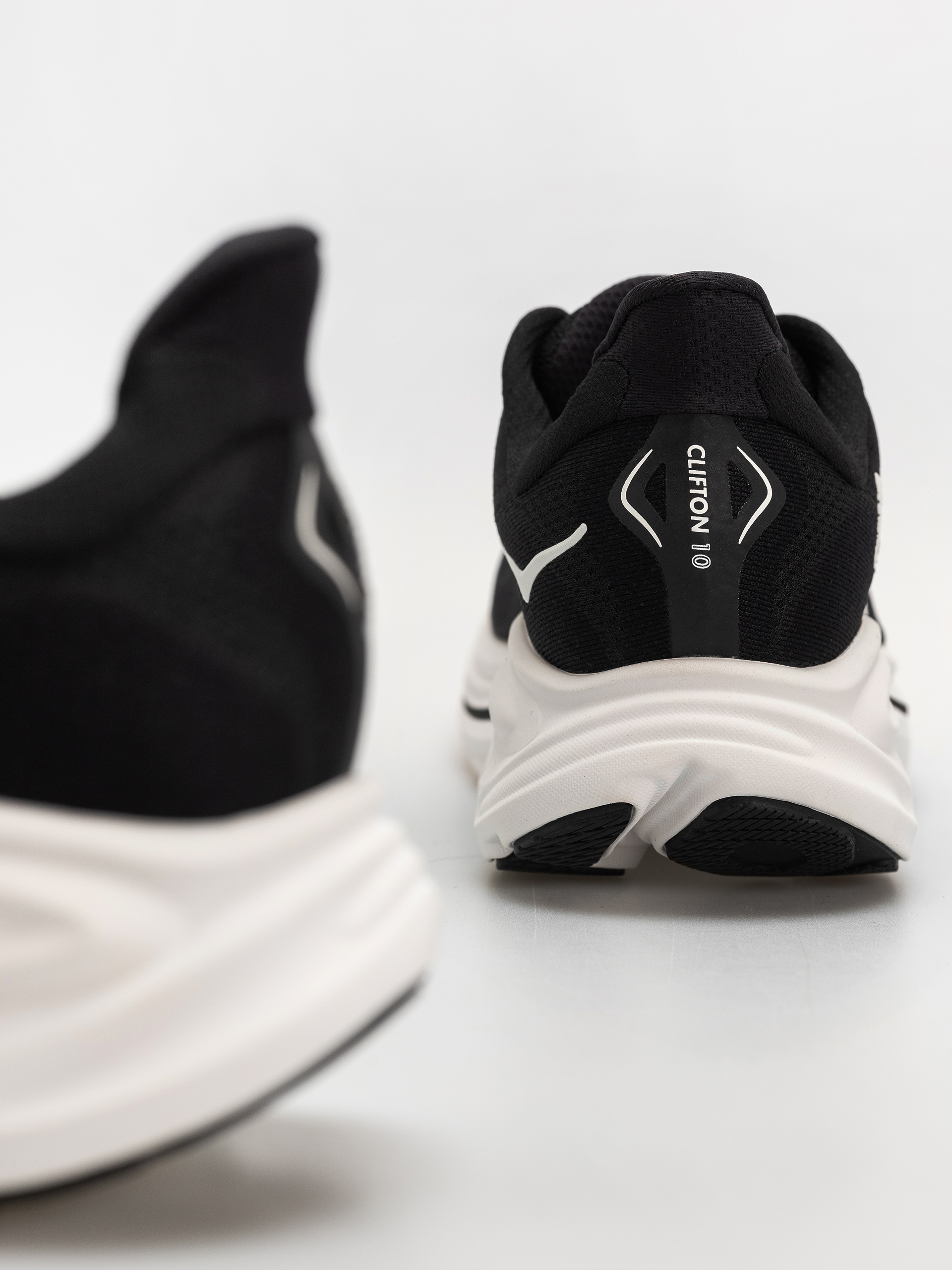 Topánky Hoka Clifton 10 (black/white)