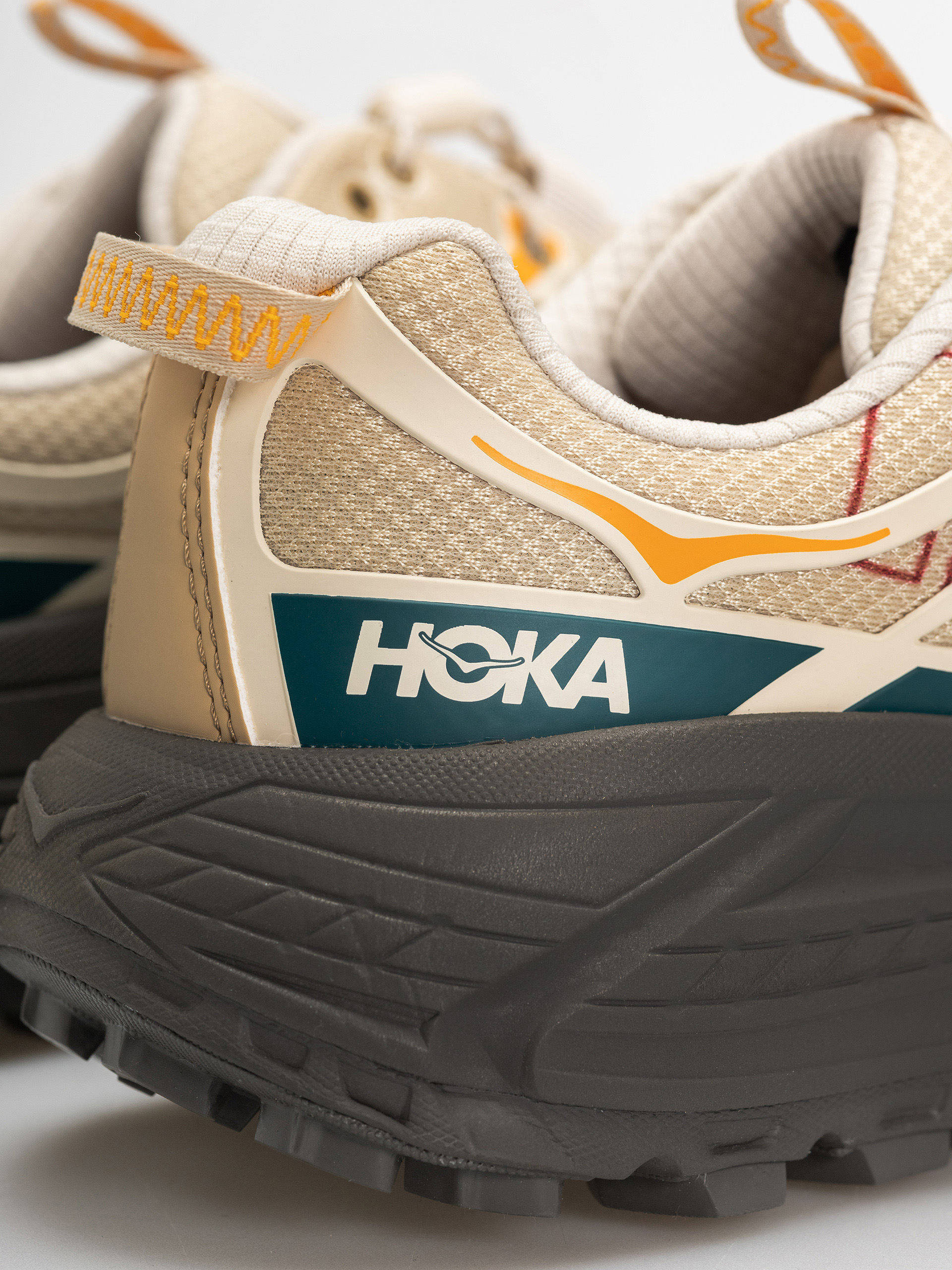 Topánky Hoka Mafate Three2 Wordmark (cream/khaki)