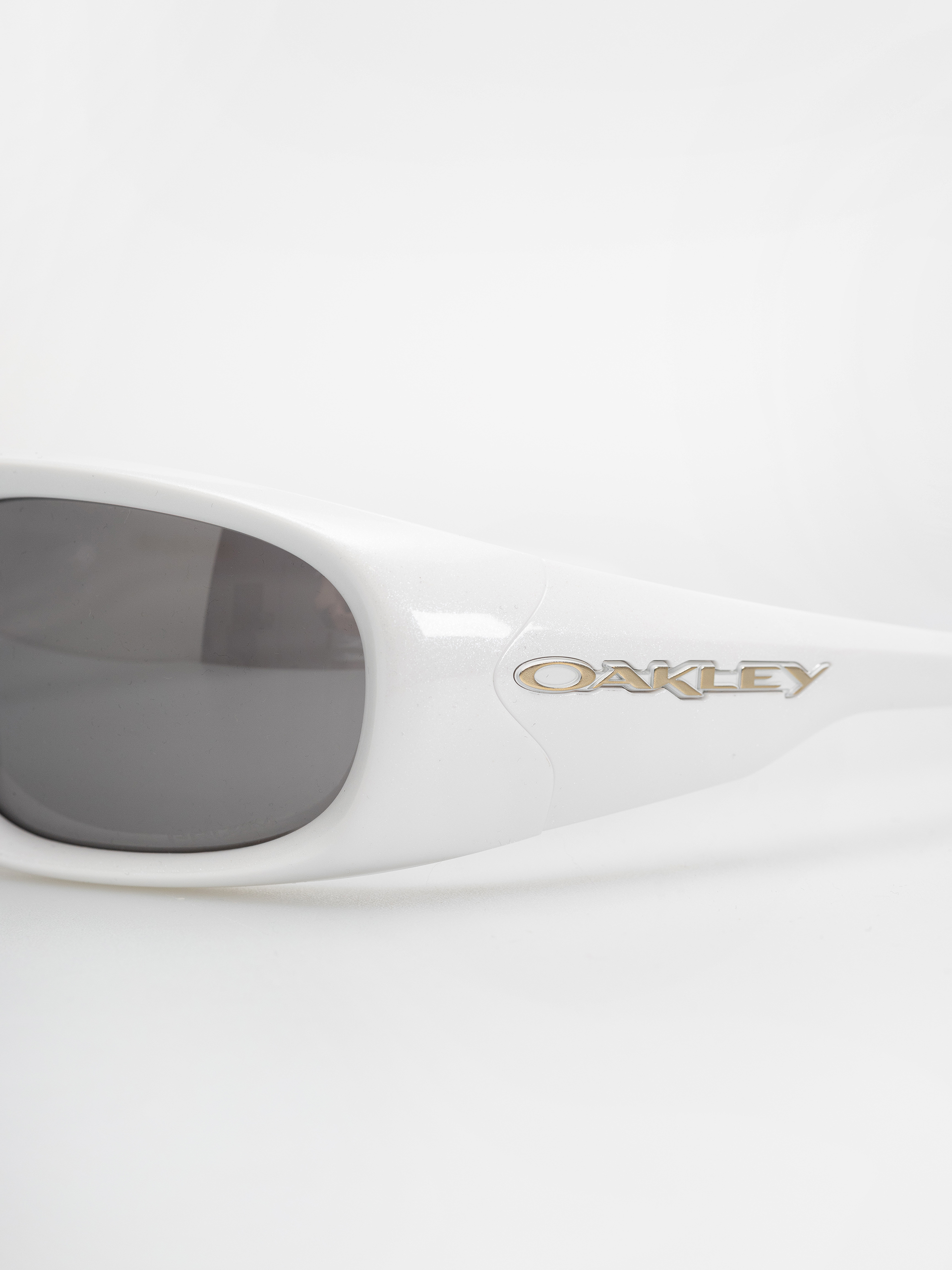 Slnečné okuliare Oakley Belleville (pearl white/prizm black)