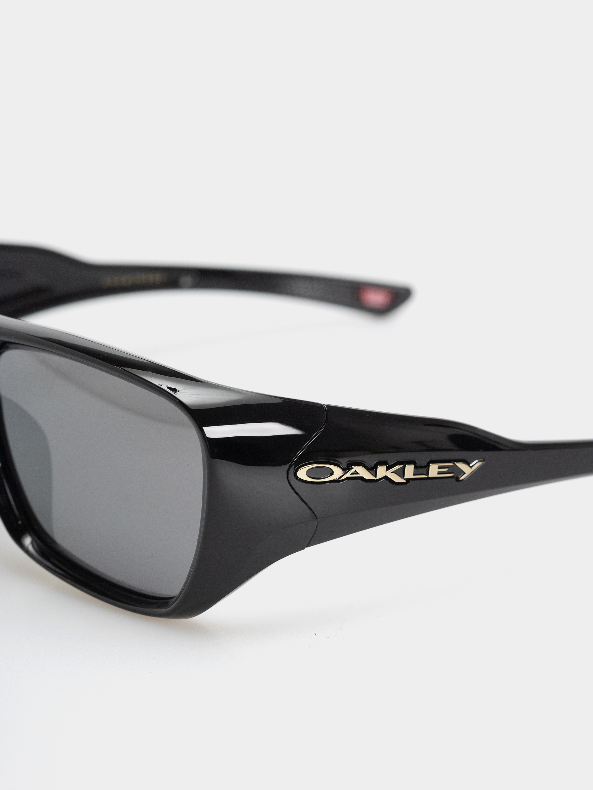 Slnečné okuliare Oakley Chaminade (polished black/prizm black)