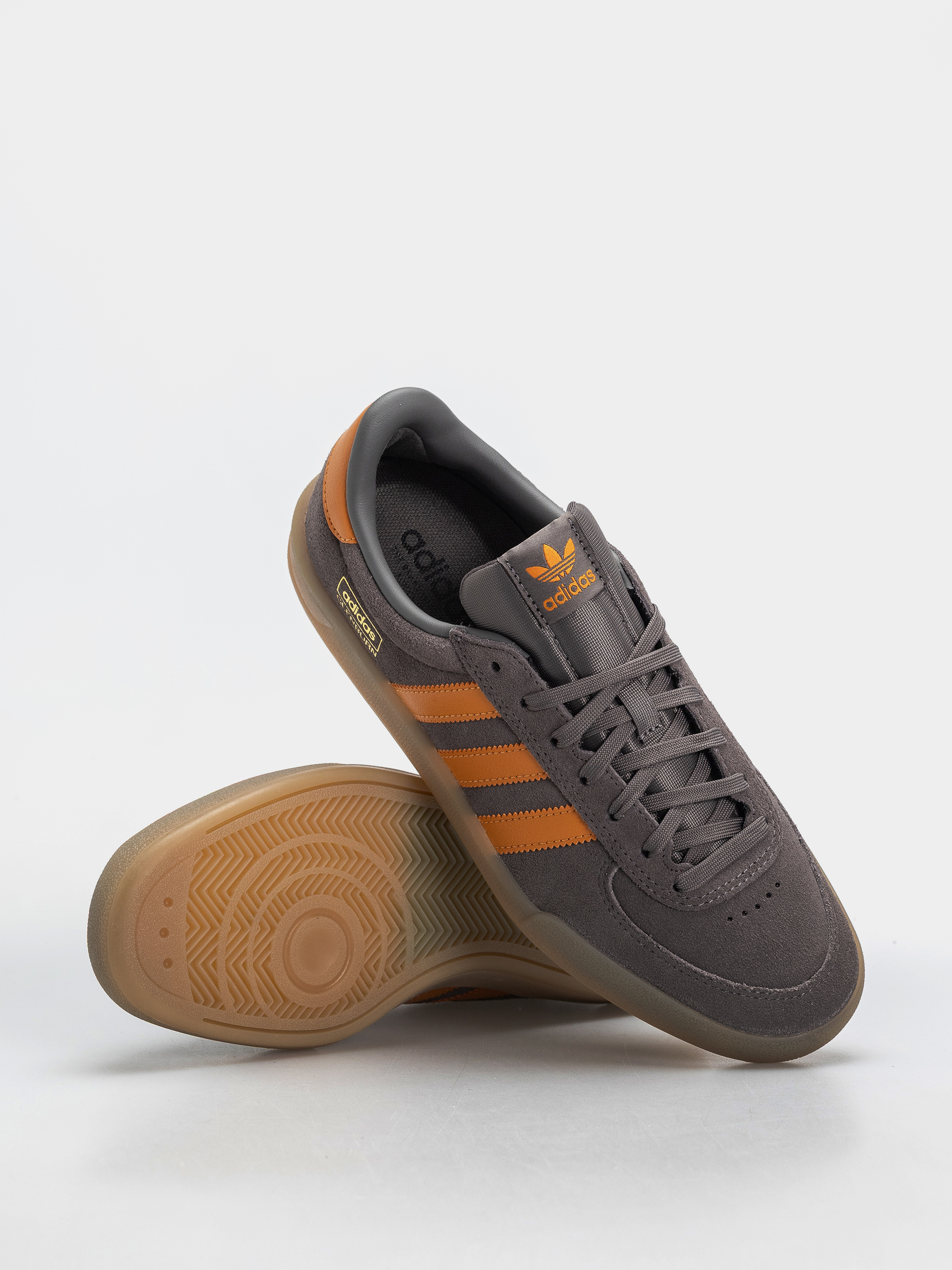 Topánky adidas Glenburn (chacoa/rusora/gum4)