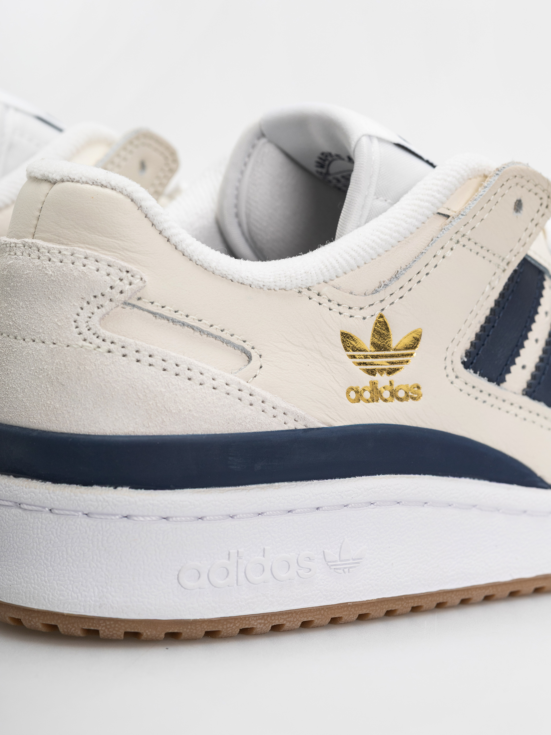 Topánky adidas Forum 84 Low Adv (cwhite/conavy/ftwwht)