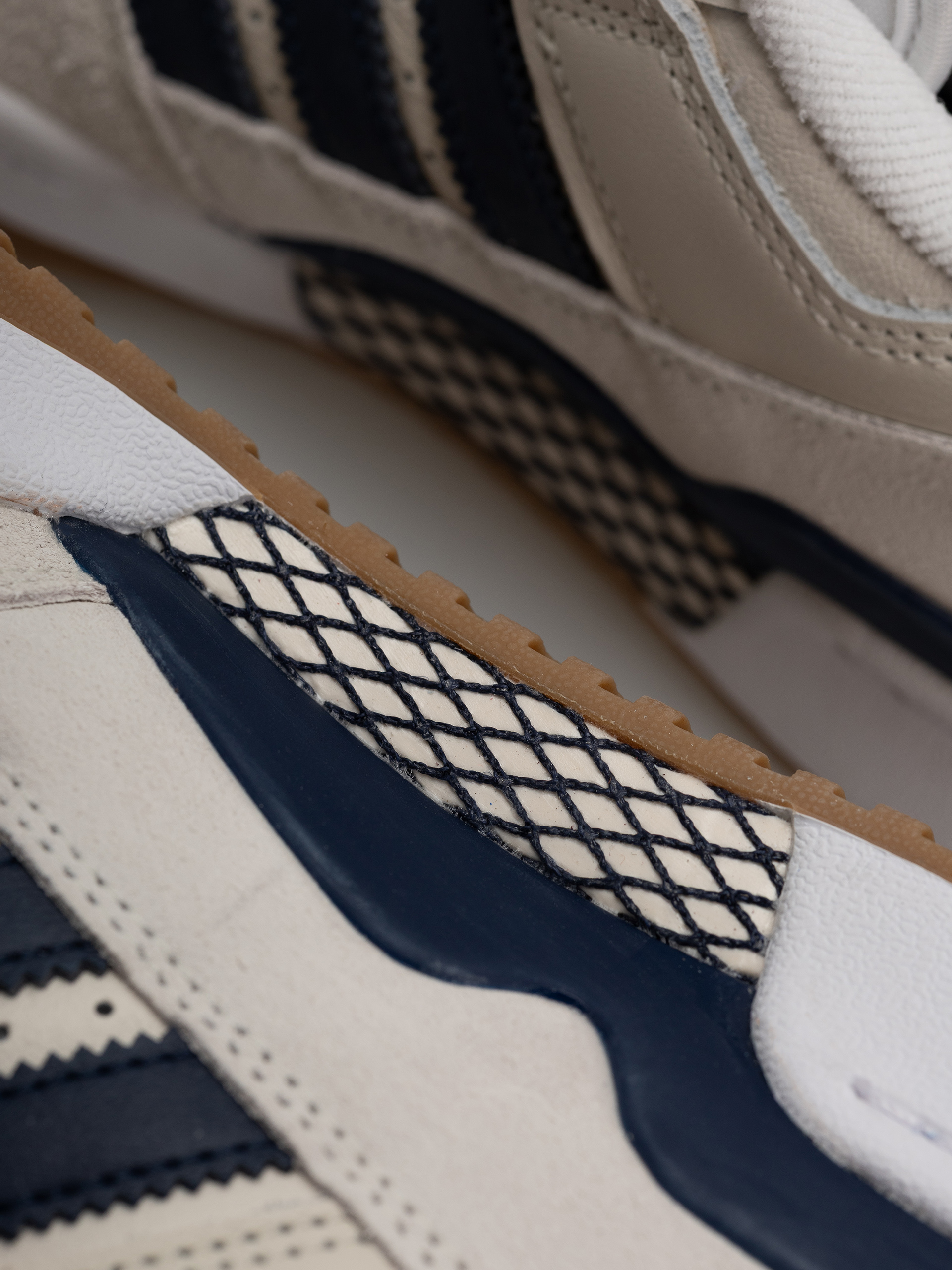 Topánky adidas Forum 84 Low Adv (cwhite/conavy/ftwwht)