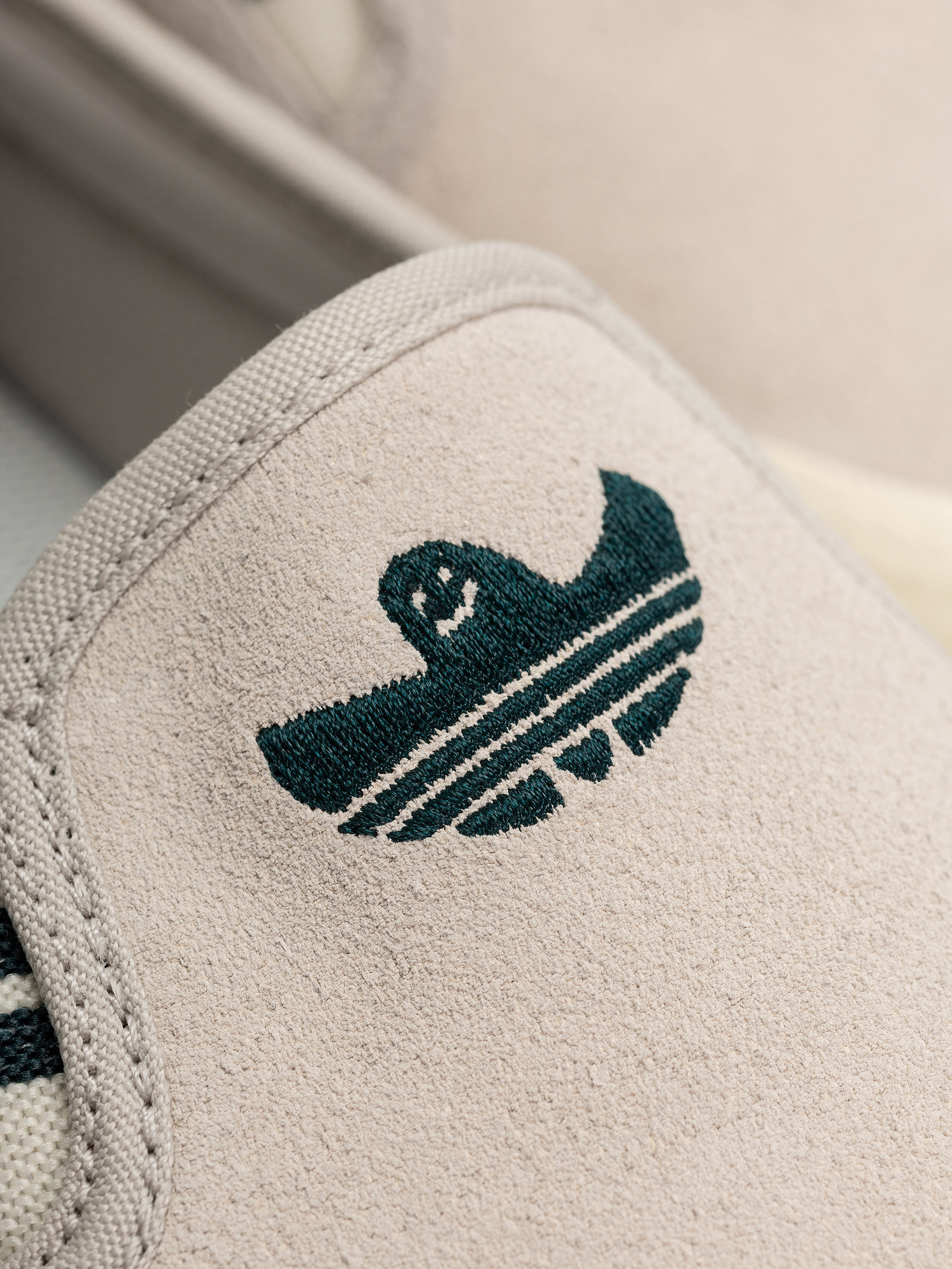 Topánky adidas Shmoofoil Slip Rx (wonalu/crewht)