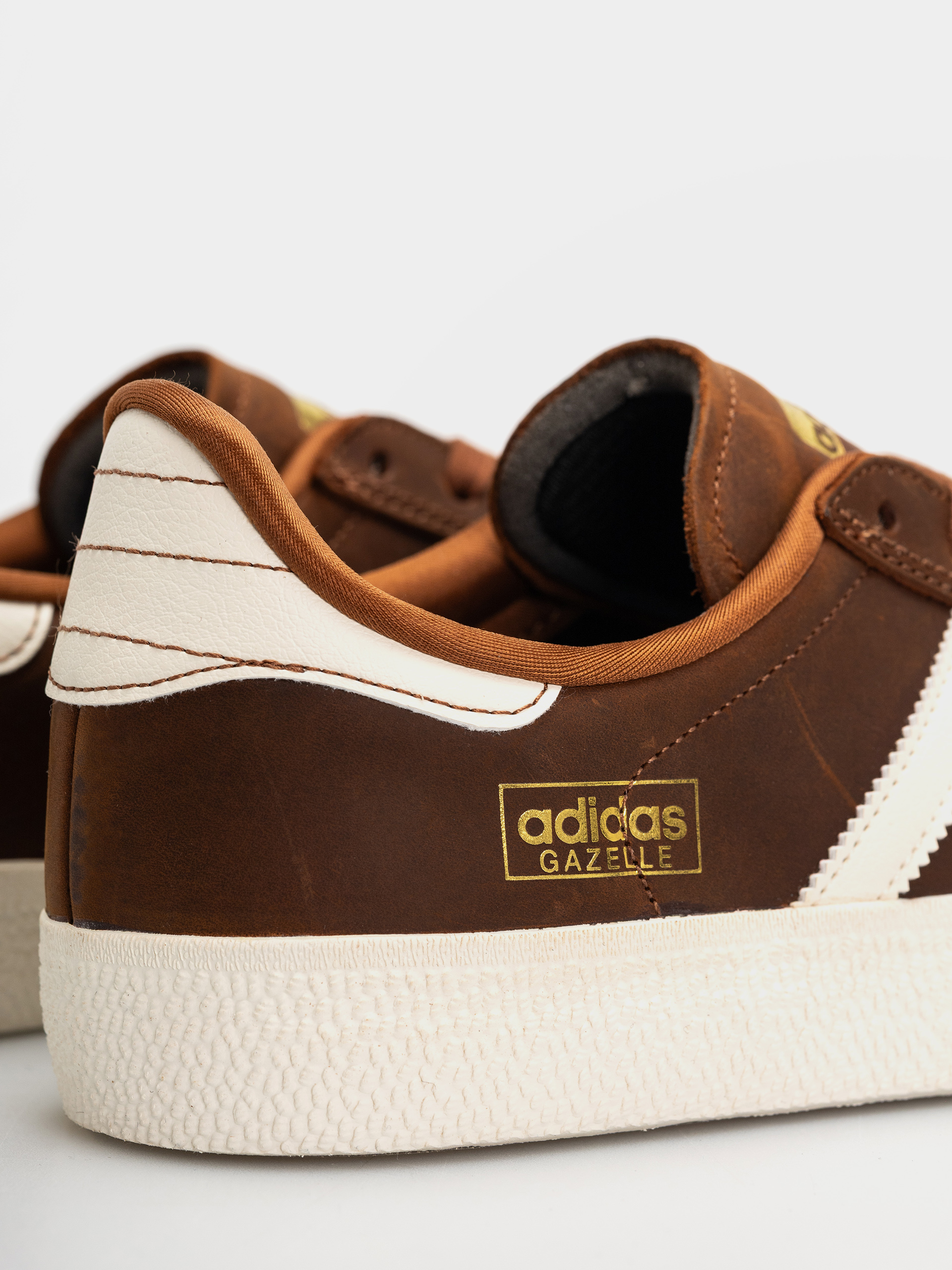 Topánky adidas Gazelle Adv (cwhite/owhite)